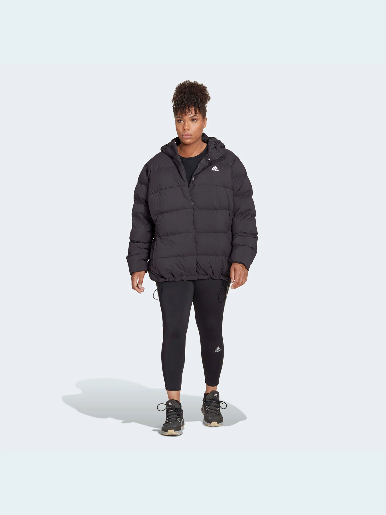 Куртки и дубленки Adidas модель HG8697 Куртки и дубленки Adidas модель HG8697 Фото