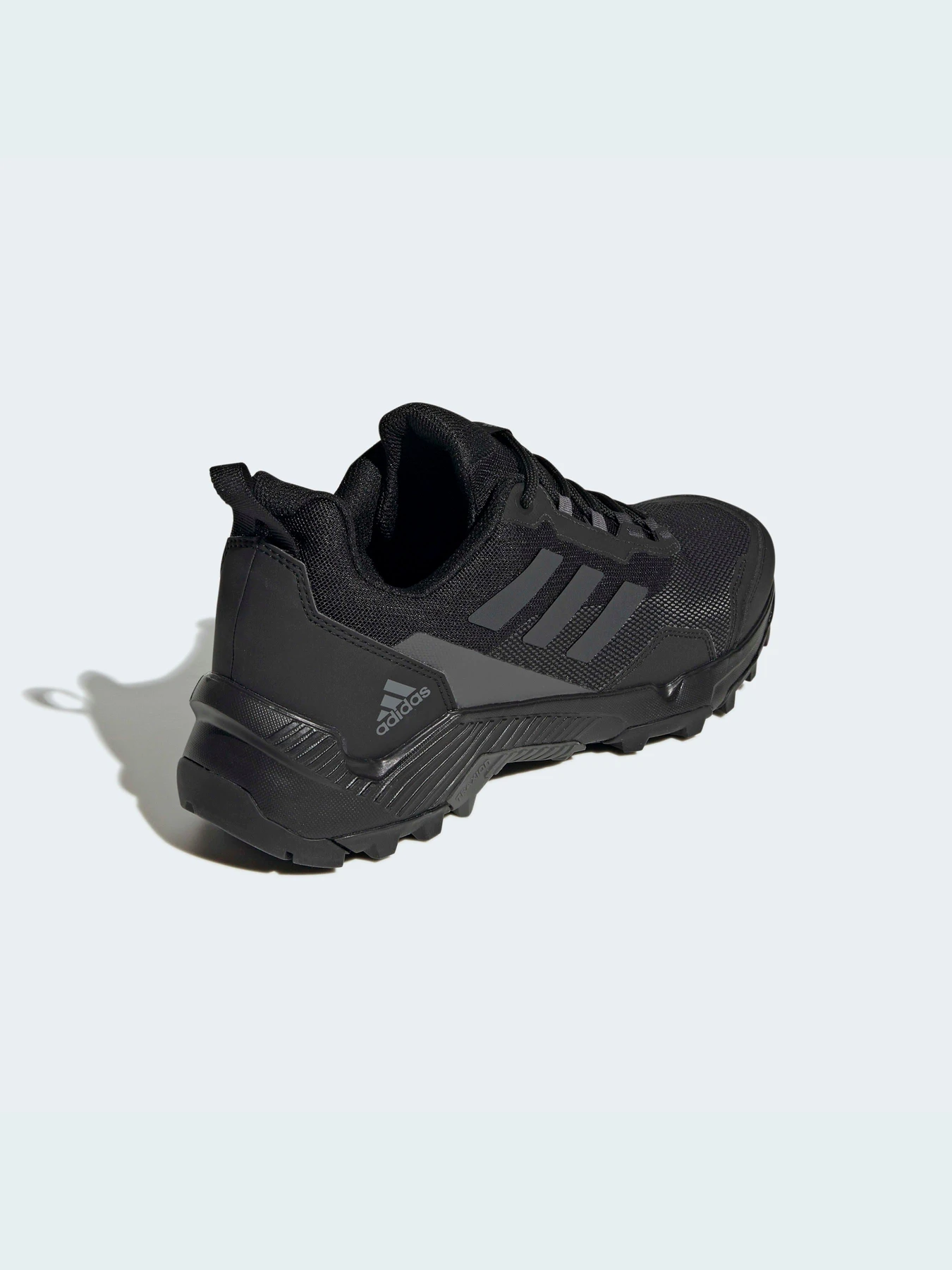 Кроссовки Adidas модель S24010 Кроссовки Adidas модель S24010 Фото
