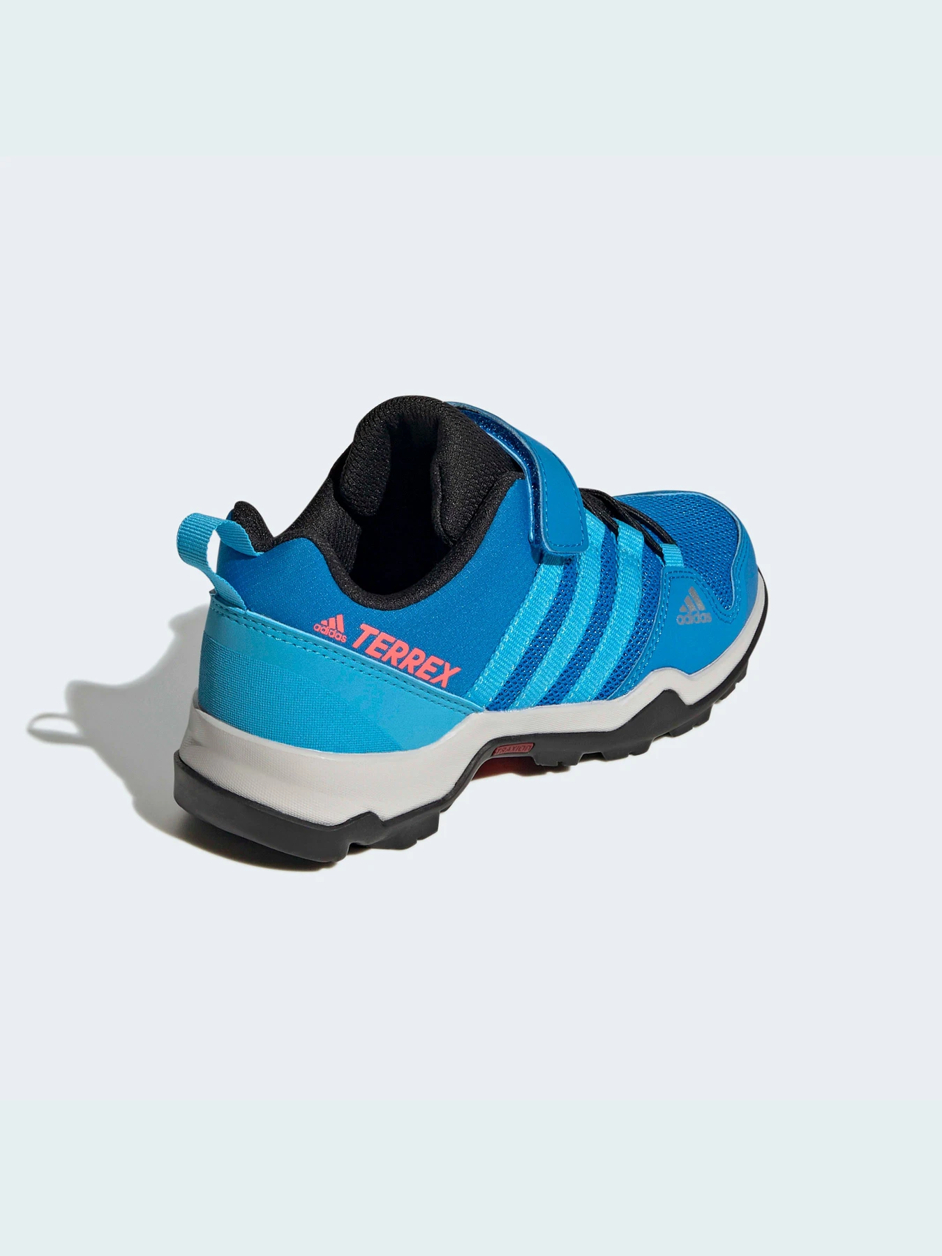 Кросівки Adidas модель GY7680 Фото