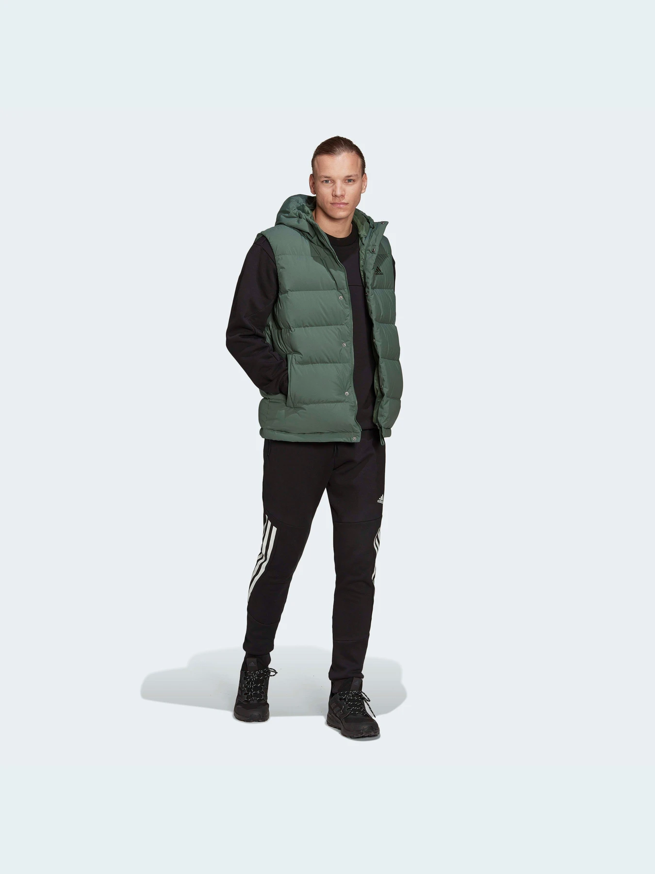 Куртки та дублянки Adidas модель HG6274 Куртки та дублянки Adidas модель HG6274 Фото