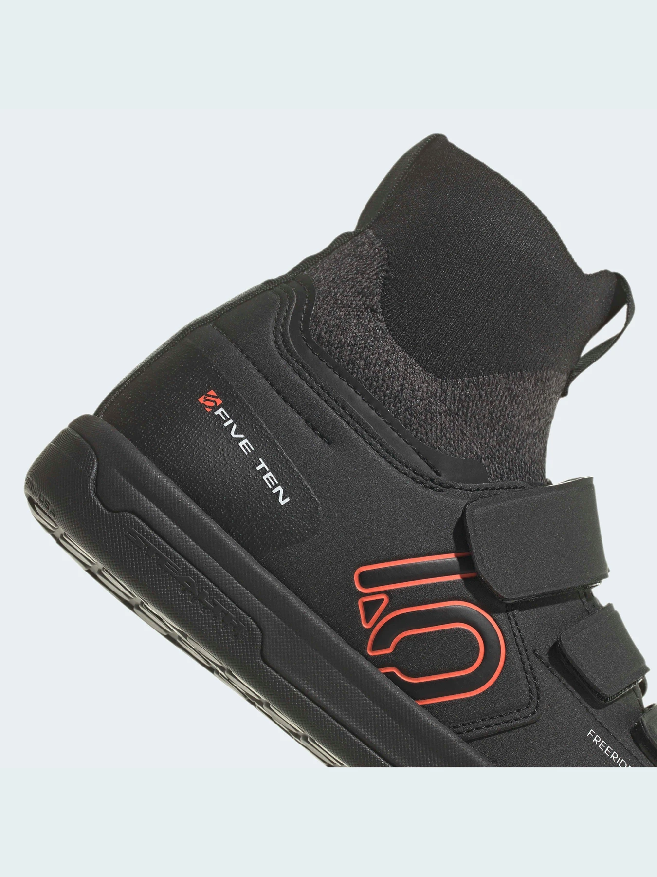 Кроссовки Adidas модель H02024 Фото