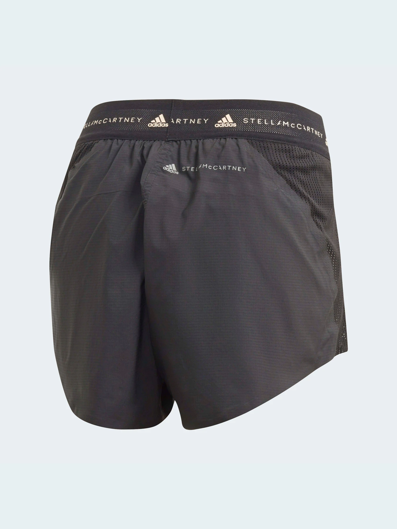 Шорты Adidas модель FU0747 Шорты Adidas модель FU0747 Фото