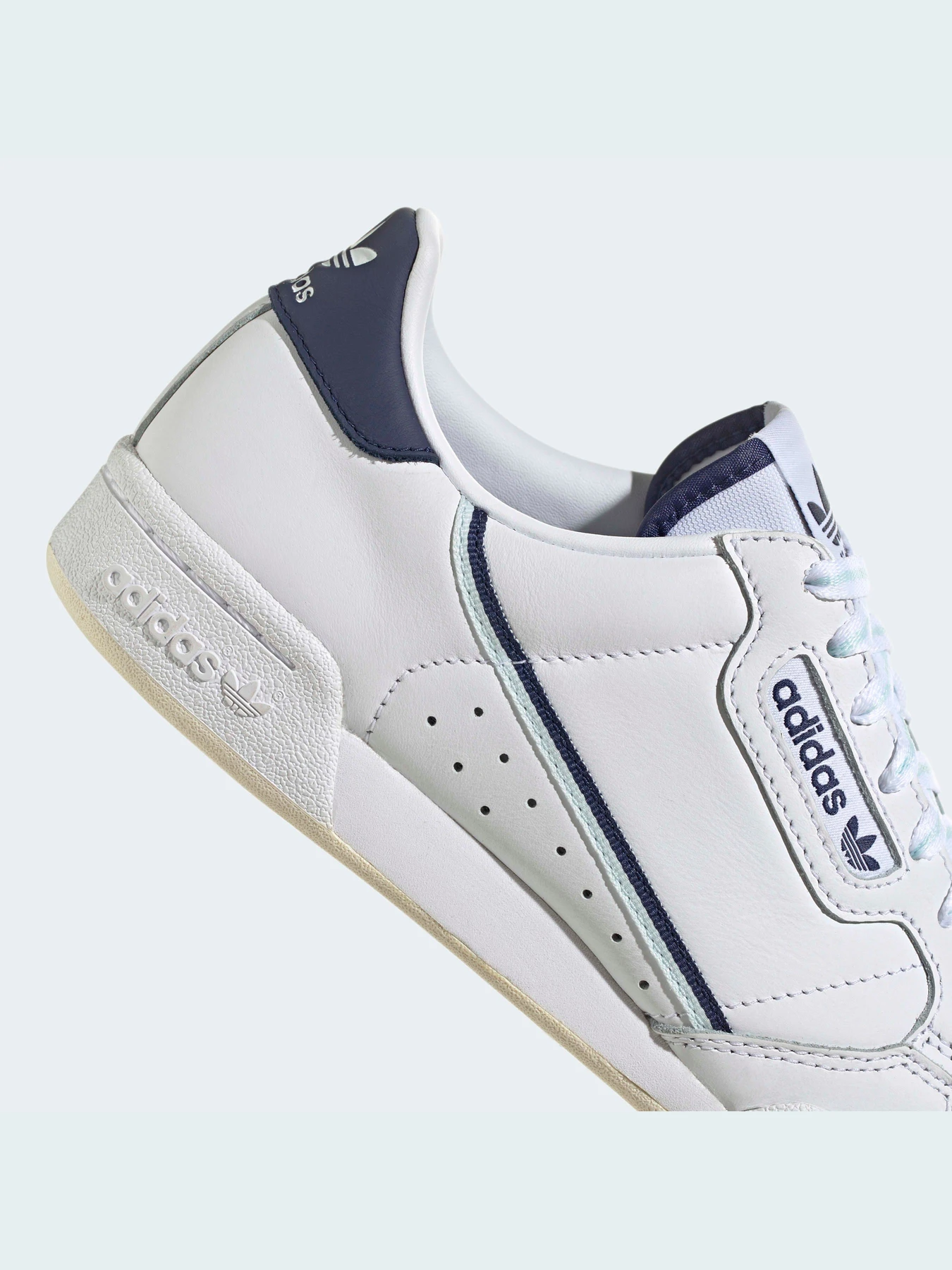 Кроссовки Adidas модель GX4456 Фото