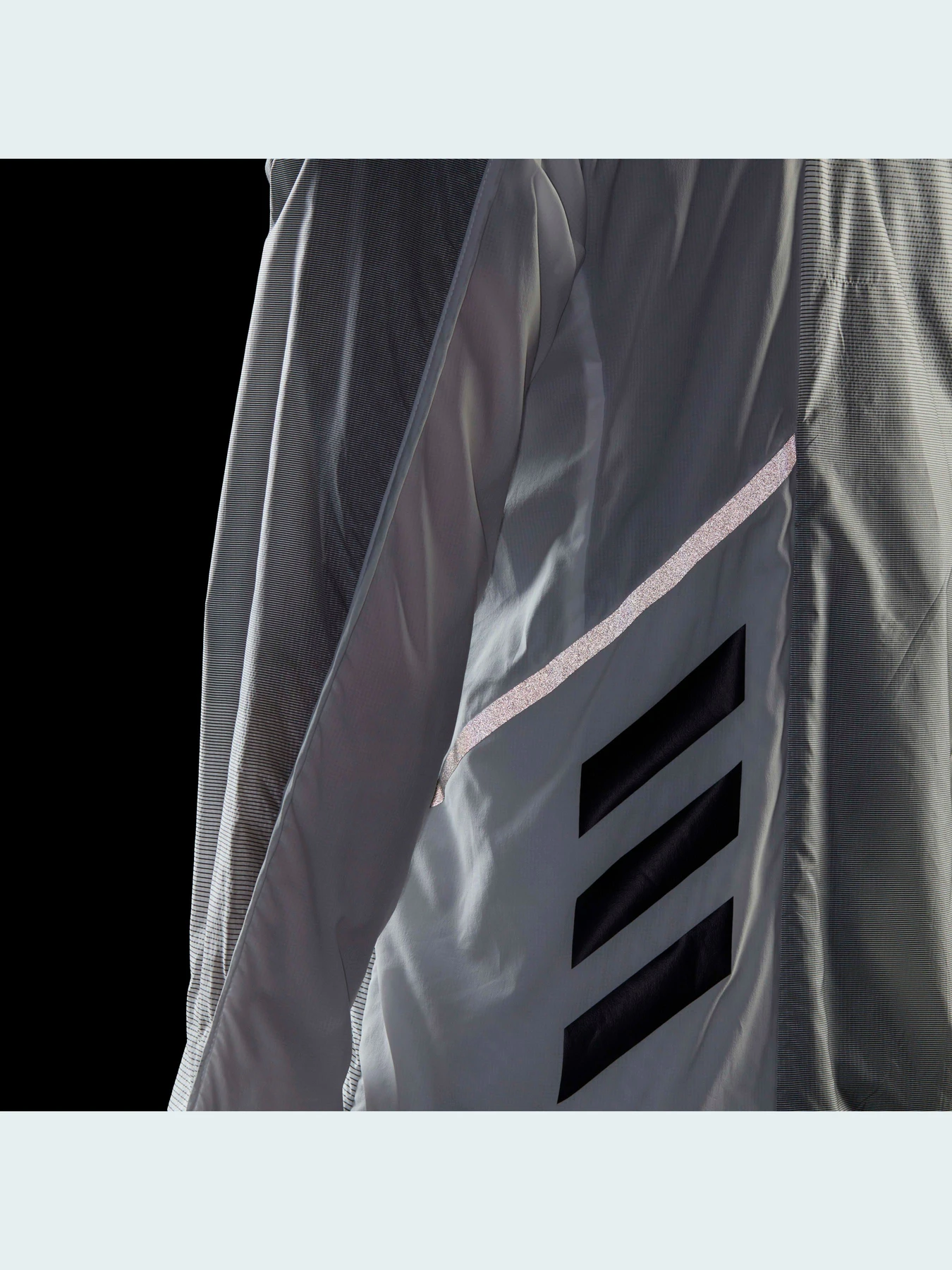 Куртки та дублянки Adidas модель GP1976 Куртки та дублянки Adidas модель GP1976 Фото