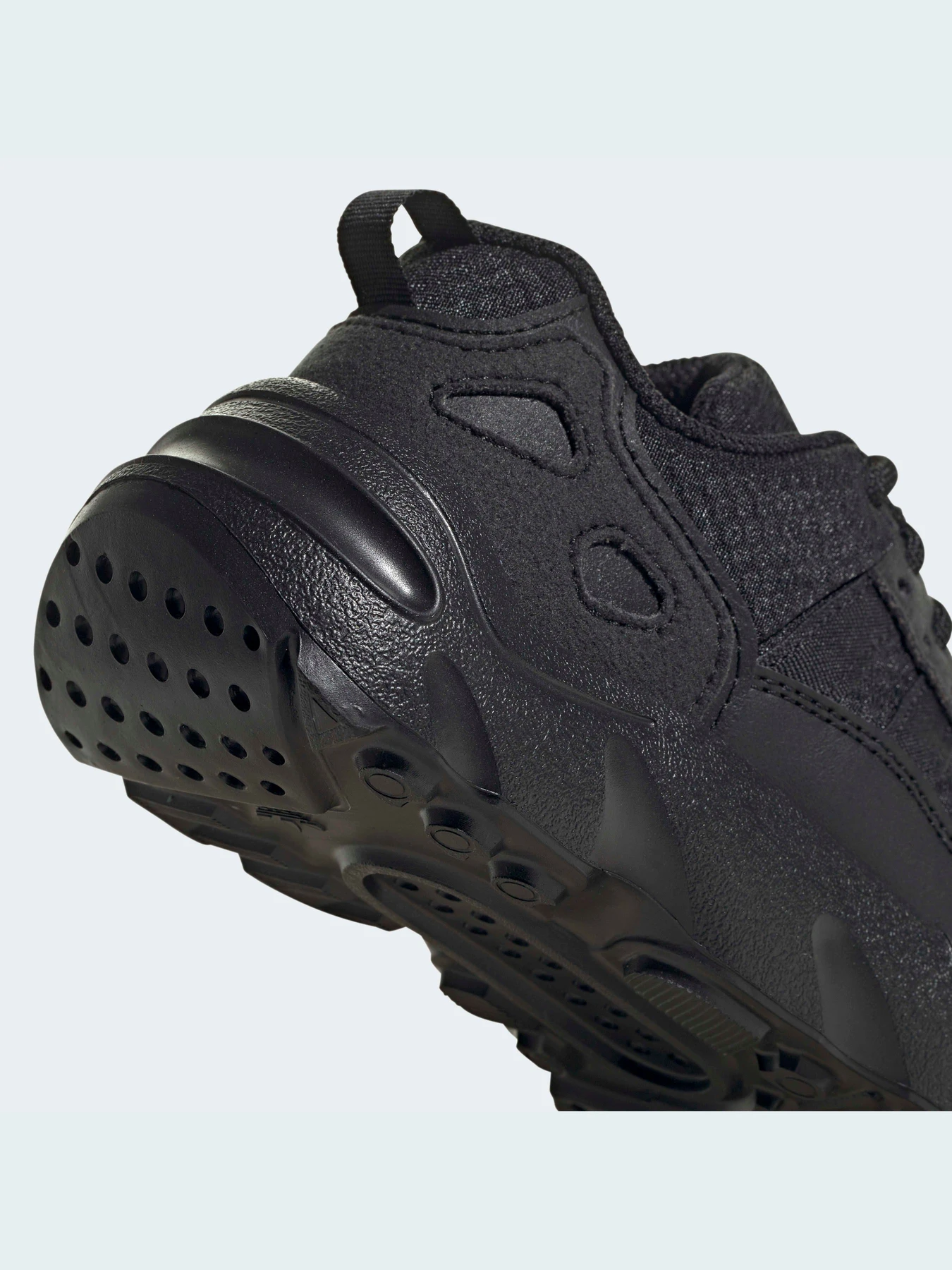 Кроссовки Adidas ZX модель GZ1557 Кроссовки Adidas ZX модель GZ1557 Фото