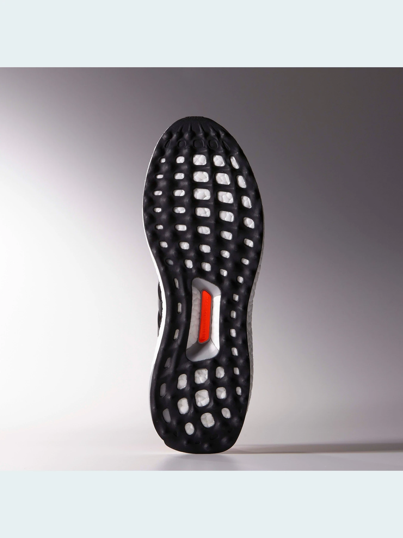 Кроссовки Adidas Ultraboost модель B34050 Кроссовки Adidas Ultraboost модель B34050 Фото