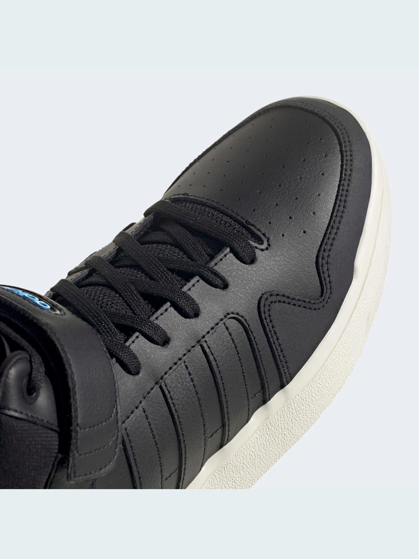 Кроссовки Adidas модель GY7163 Кроссовки Adidas модель GY7163 Фото