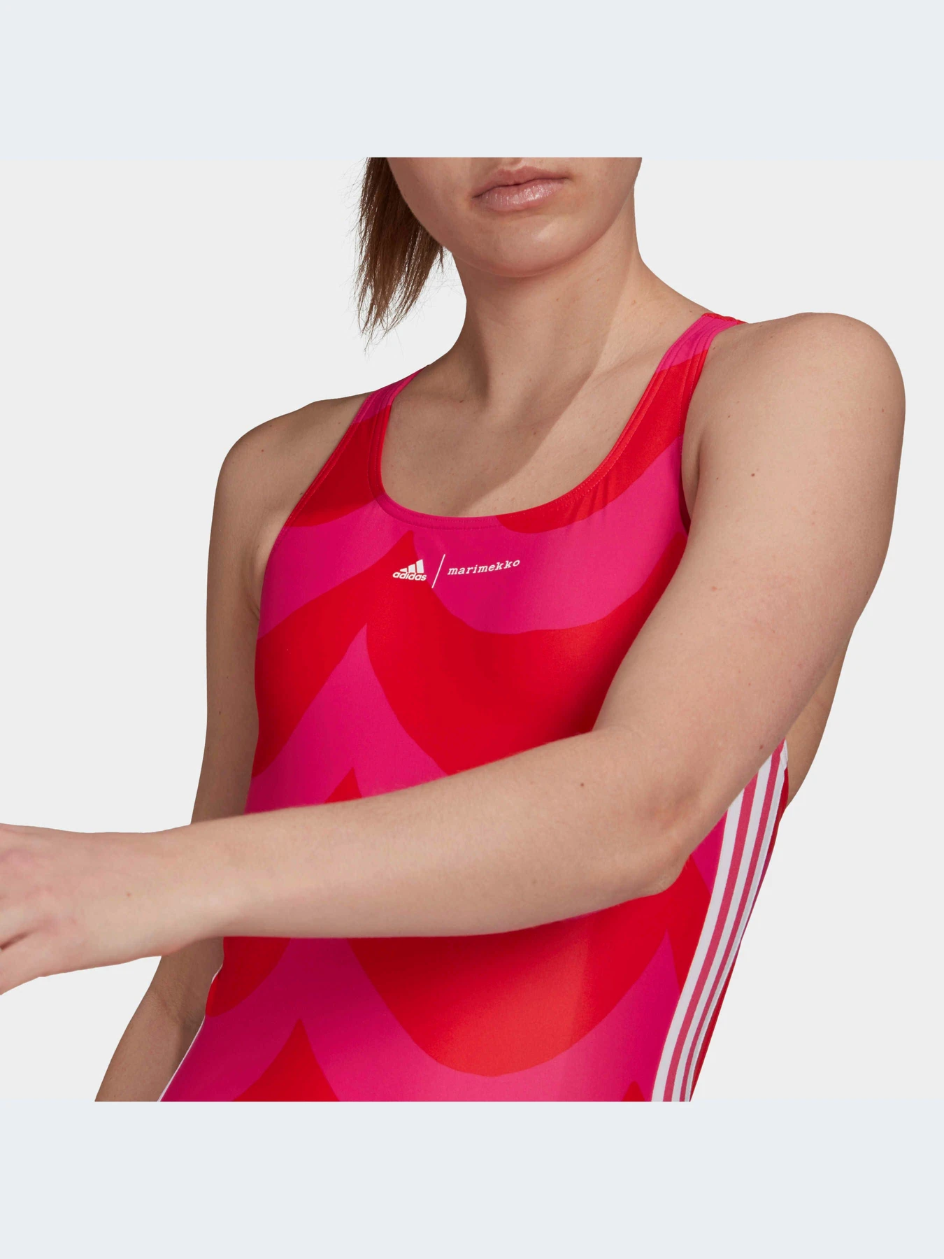Одежда для пляжа Adidas x Marimekko модель GT1823 Одежда для пляжа Adidas x Marimekko модель GT1823 Фото