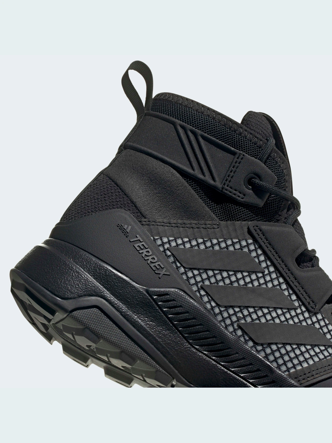 Кроссовки Adidas модель FY2229 Кроссовки Adidas модель FY2229 Фото