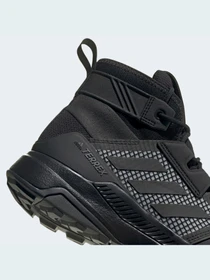Кроссовки Adidas модель FY2229 Фото