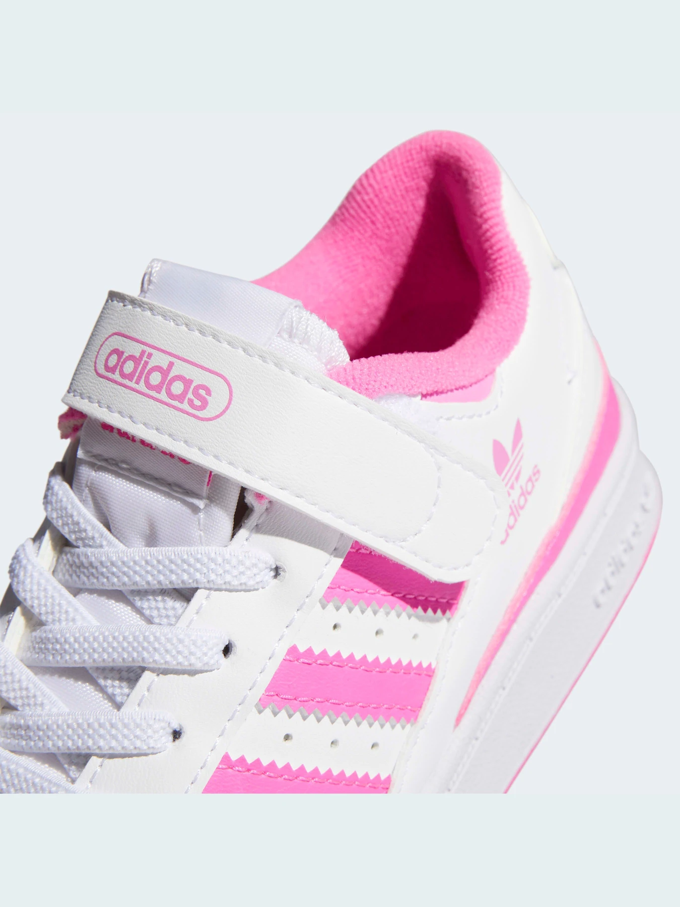 Кроссовки Adidas Forum модель FY7975 Кроссовки Adidas Forum модель FY7975 Фото