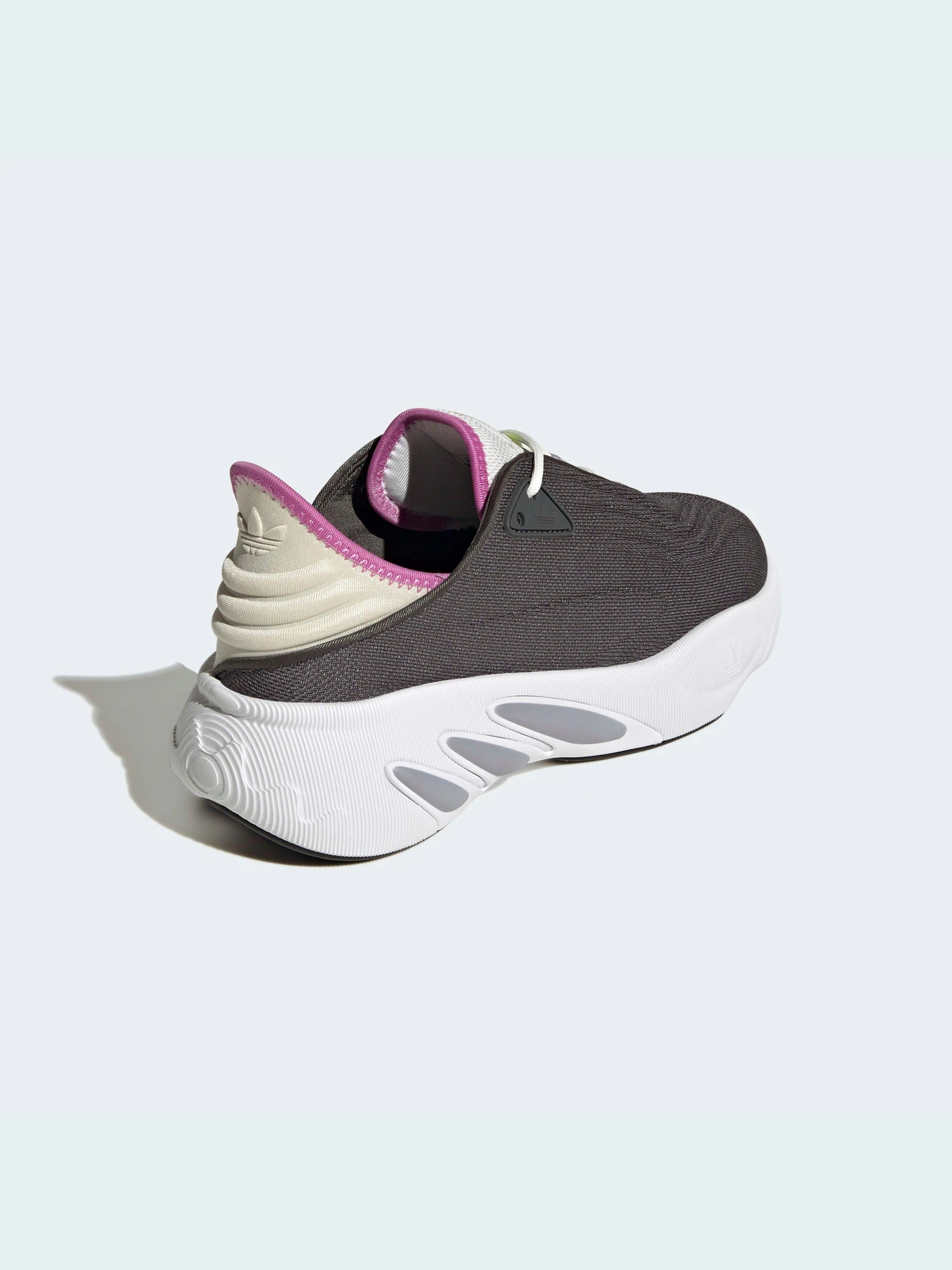 Кроссовки Adidas модель HP6487 Фото