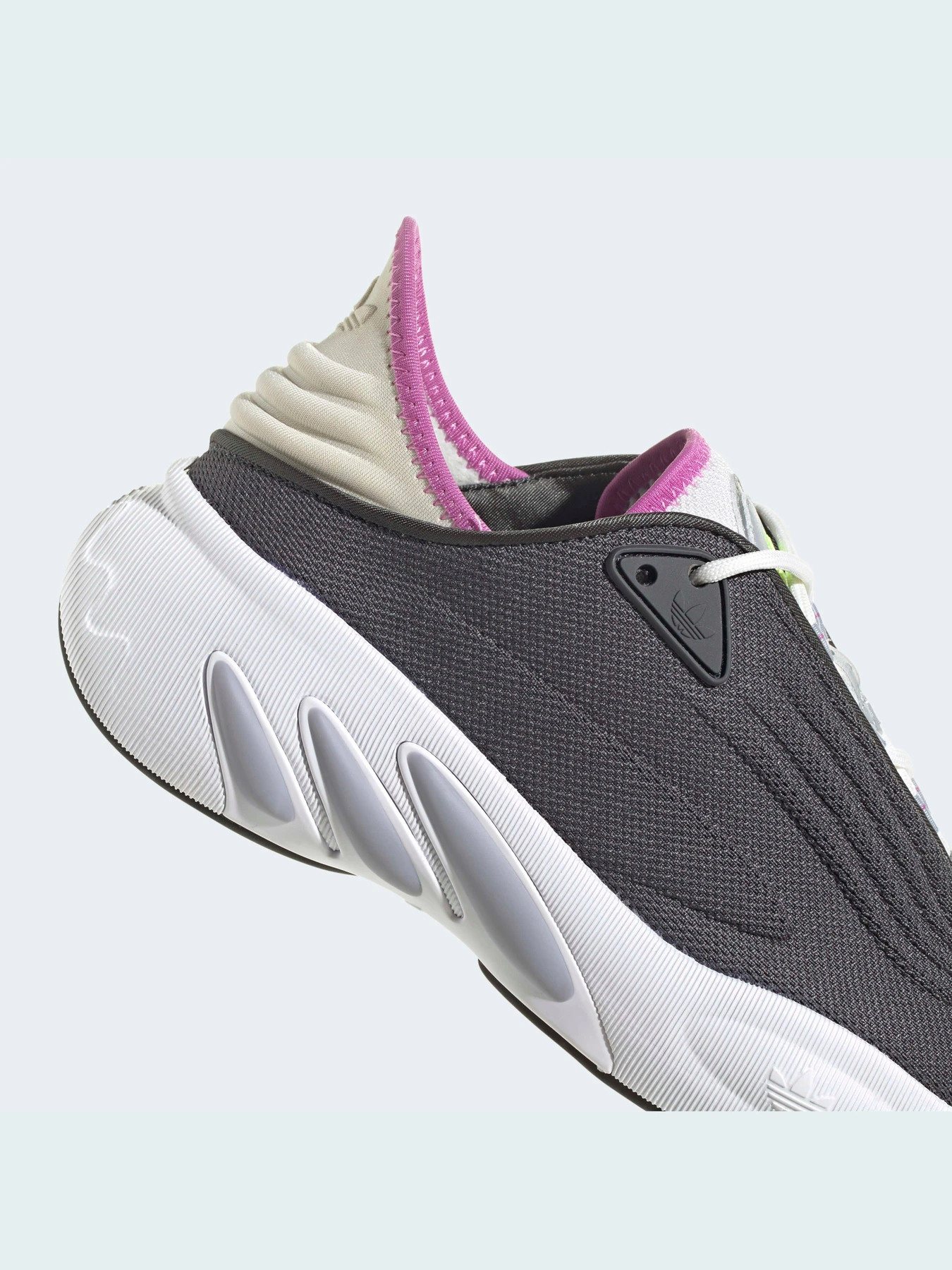 Кроссовки Adidas модель HP6487 Фото