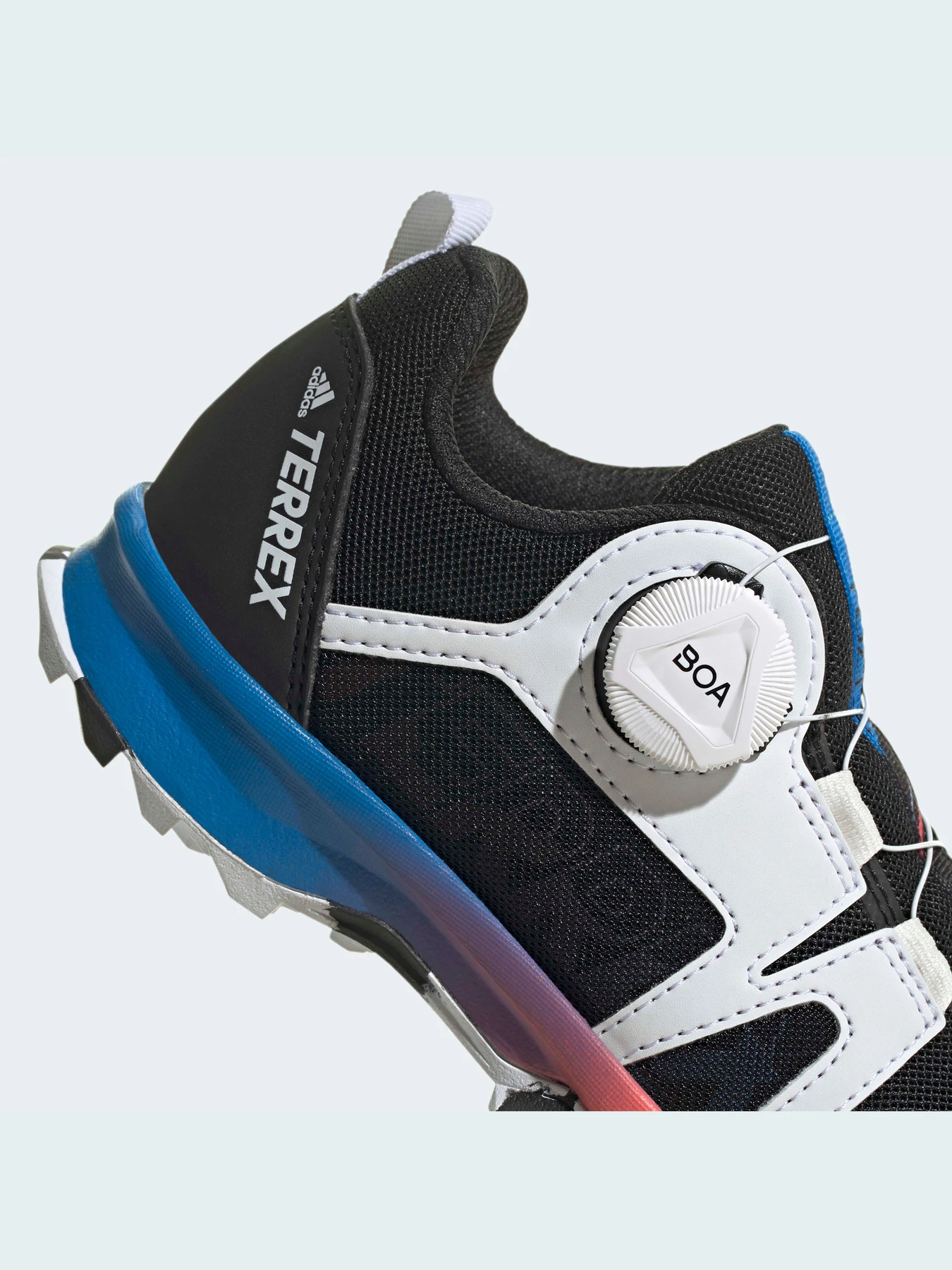Кроссовки Adidas модель GY7666 Фото