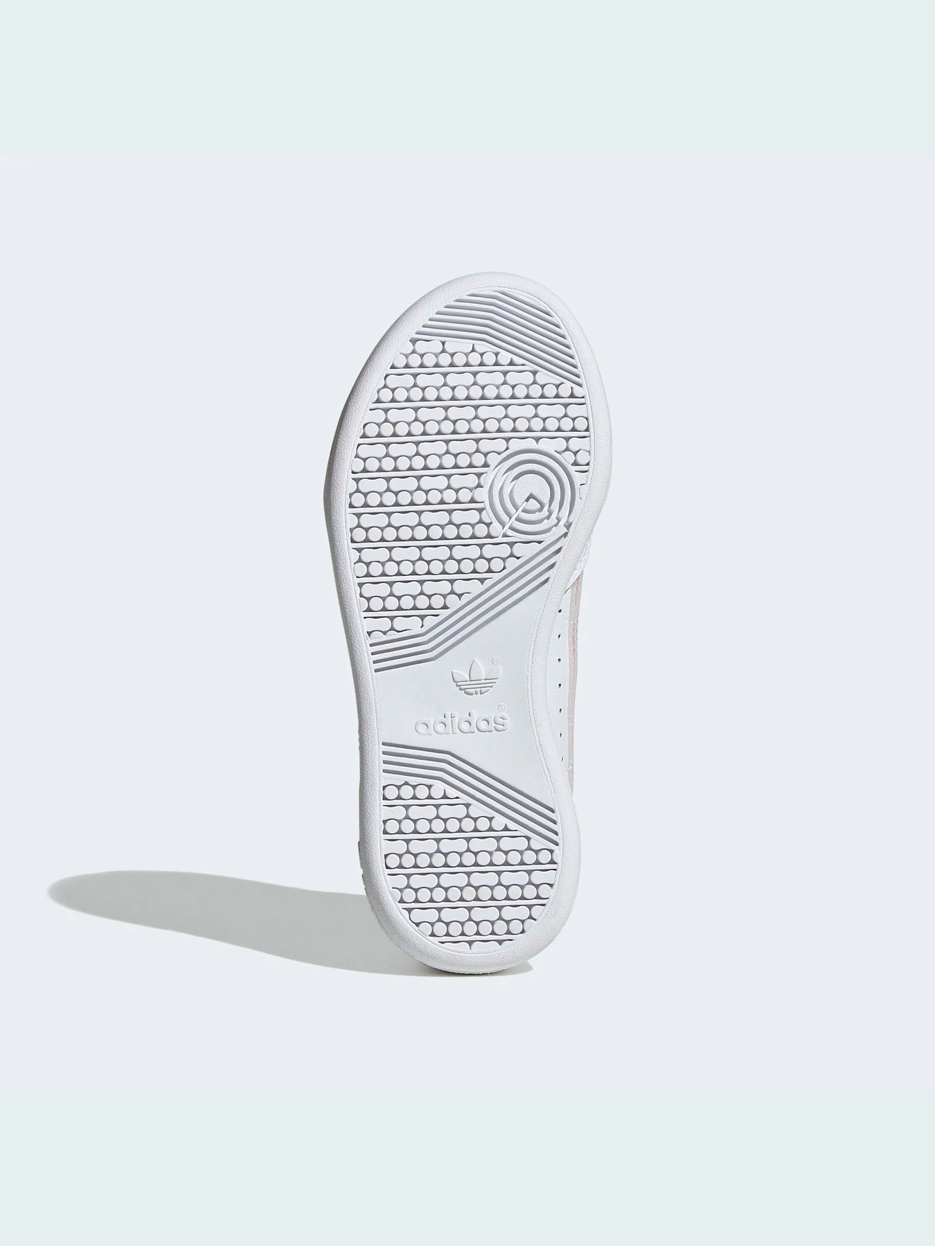 Кроссовки Adidas модель FU6668 Кроссовки Adidas модель FU6668 Фото