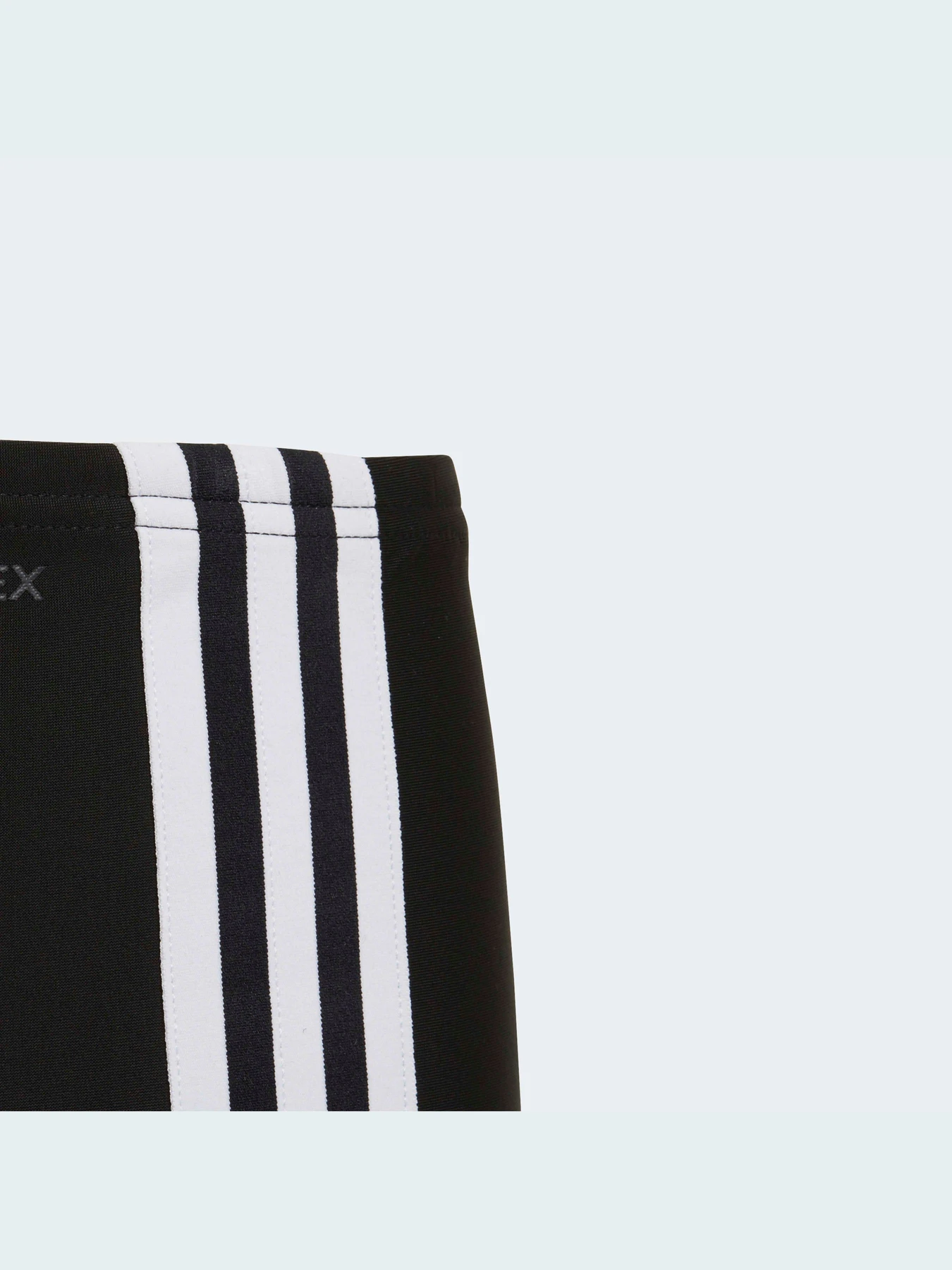 Одежда для пляжа Adidas 3 Stripes модель DP7540 Одежда для пляжа Adidas 3 Stripes модель DP7540 Фото