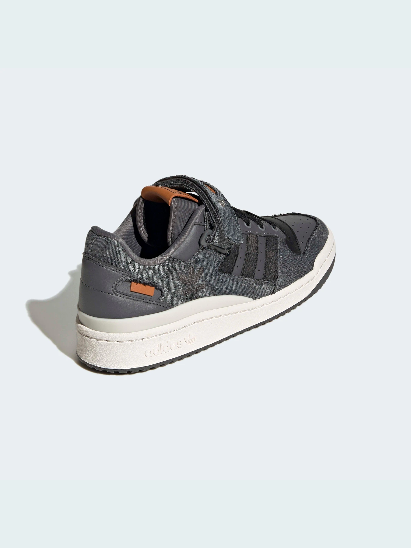 Кроссовки Adidas Forum модель HQ6335 Фото