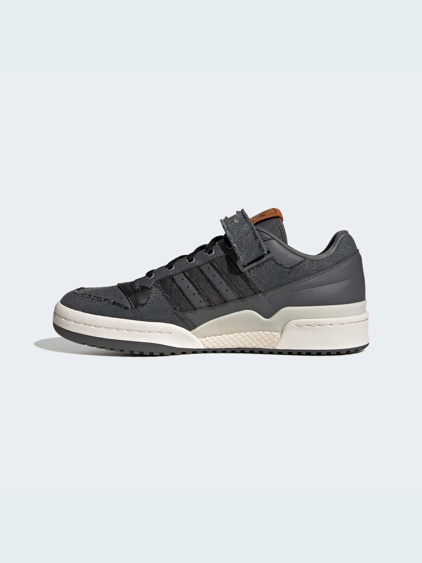 Кроссовки Adidas Forum модель HQ6335 Фото