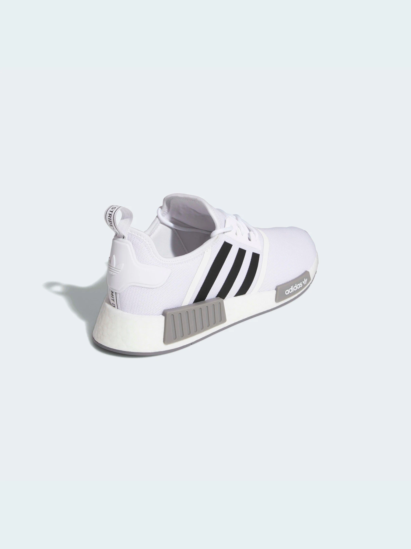 Кроссовки Adidas NMD модель GZ9261 Кроссовки Adidas NMD модель GZ9261 Фото