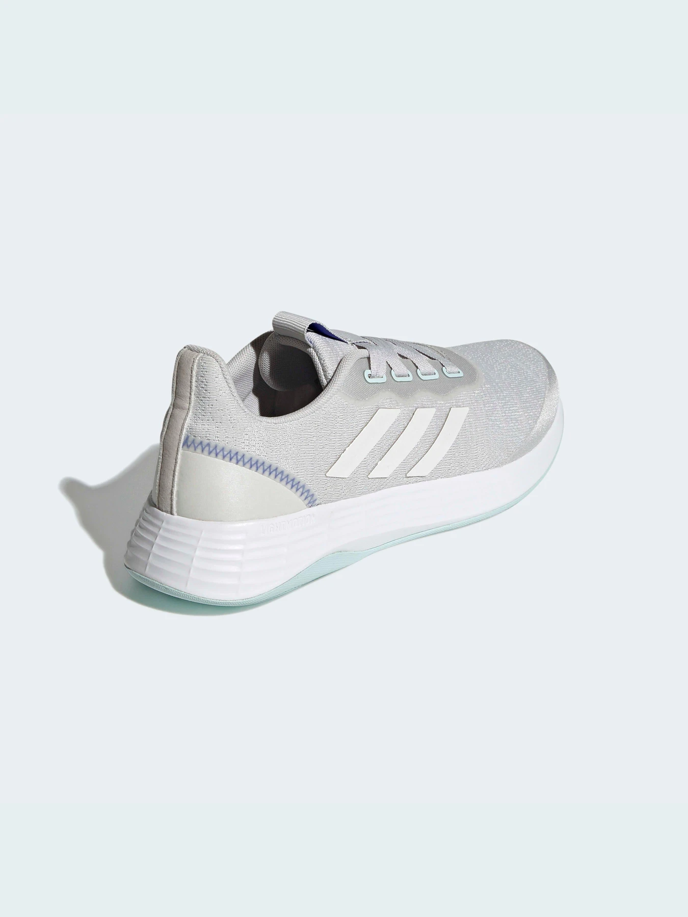Кроссовки Adidas модель Q46322 Кроссовки Adidas модель Q46322 Фото