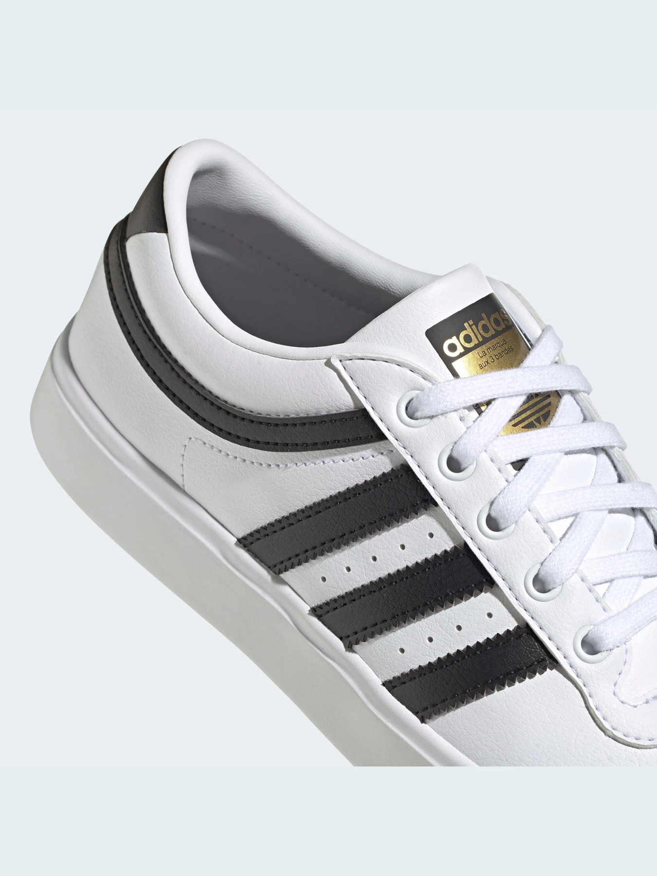 Кроссовки Adidas модель H04641 Кроссовки Adidas модель H04641 Фото