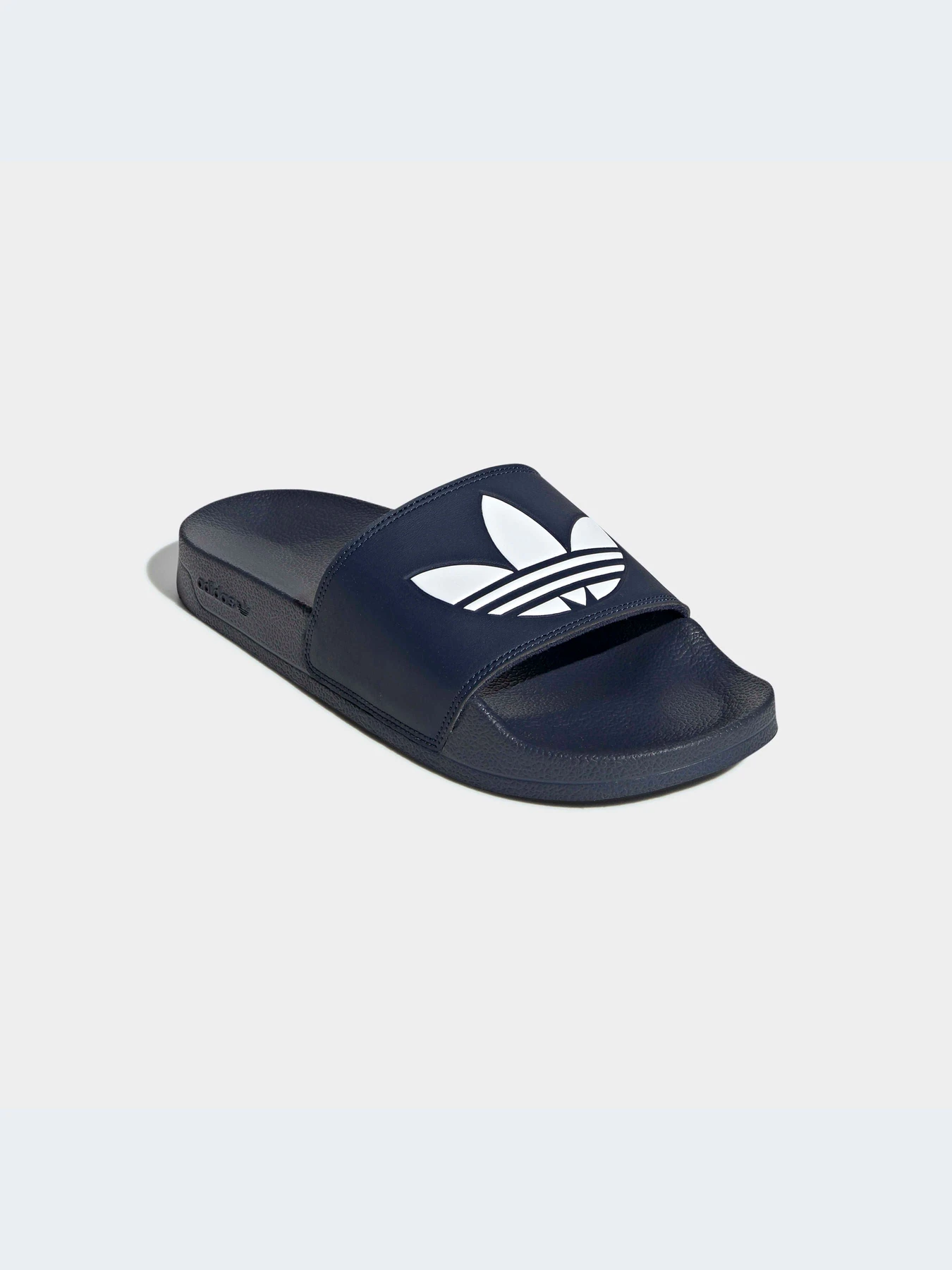 Шлёпанцы Adidas Adilette модель FU8299 Шлёпанцы Adidas Adilette модель FU8299 Фото