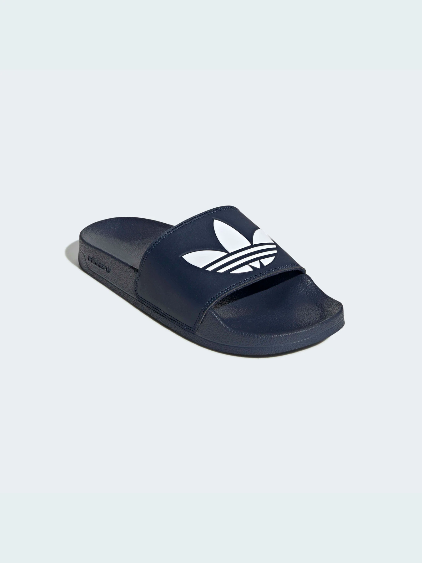 Шлёпанцы Adidas Adilette модель FU8299 Шлёпанцы Adidas Adilette модель FU8299 Фото