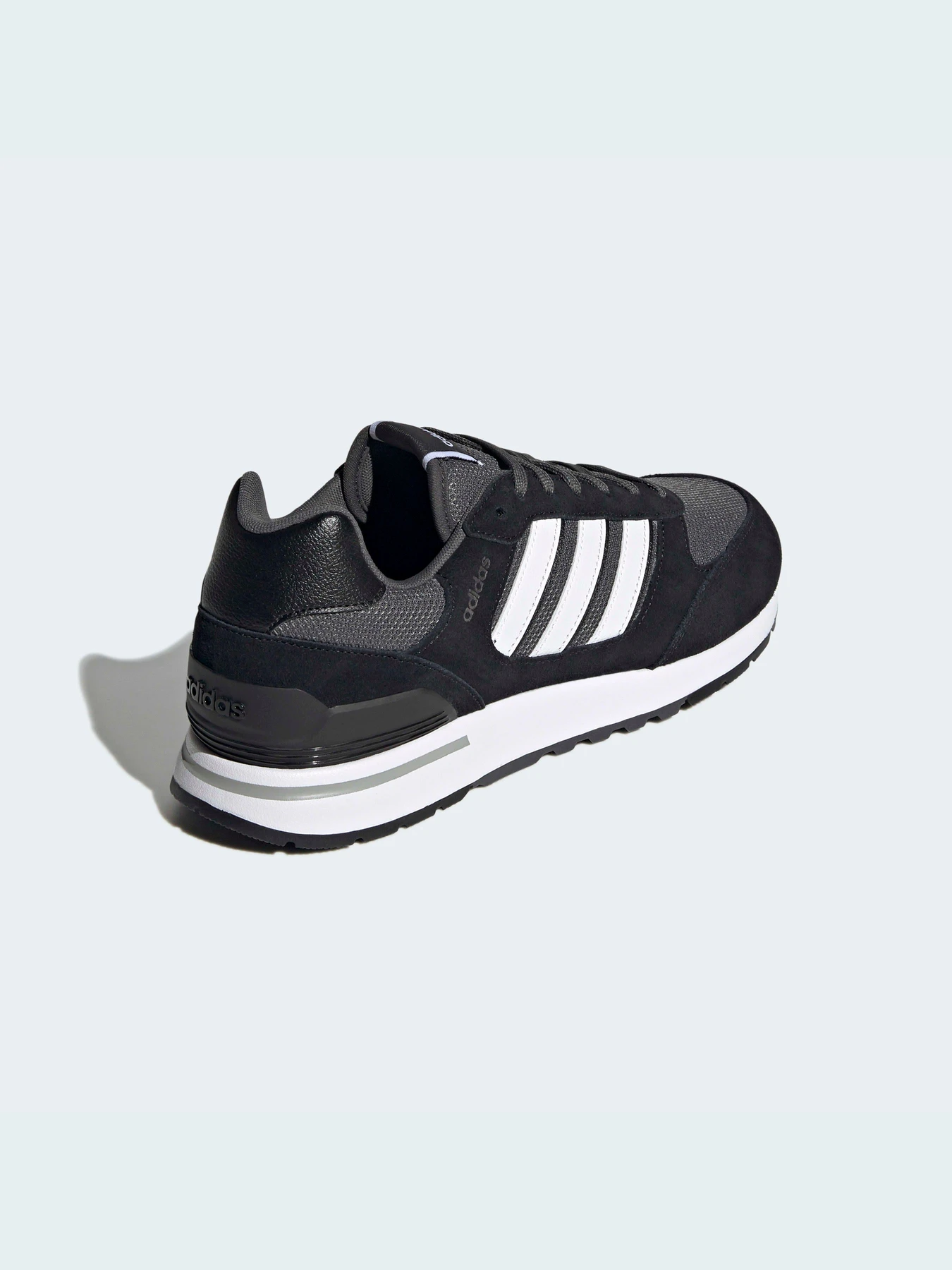 Кроссовки Adidas модель GV7302 Фото