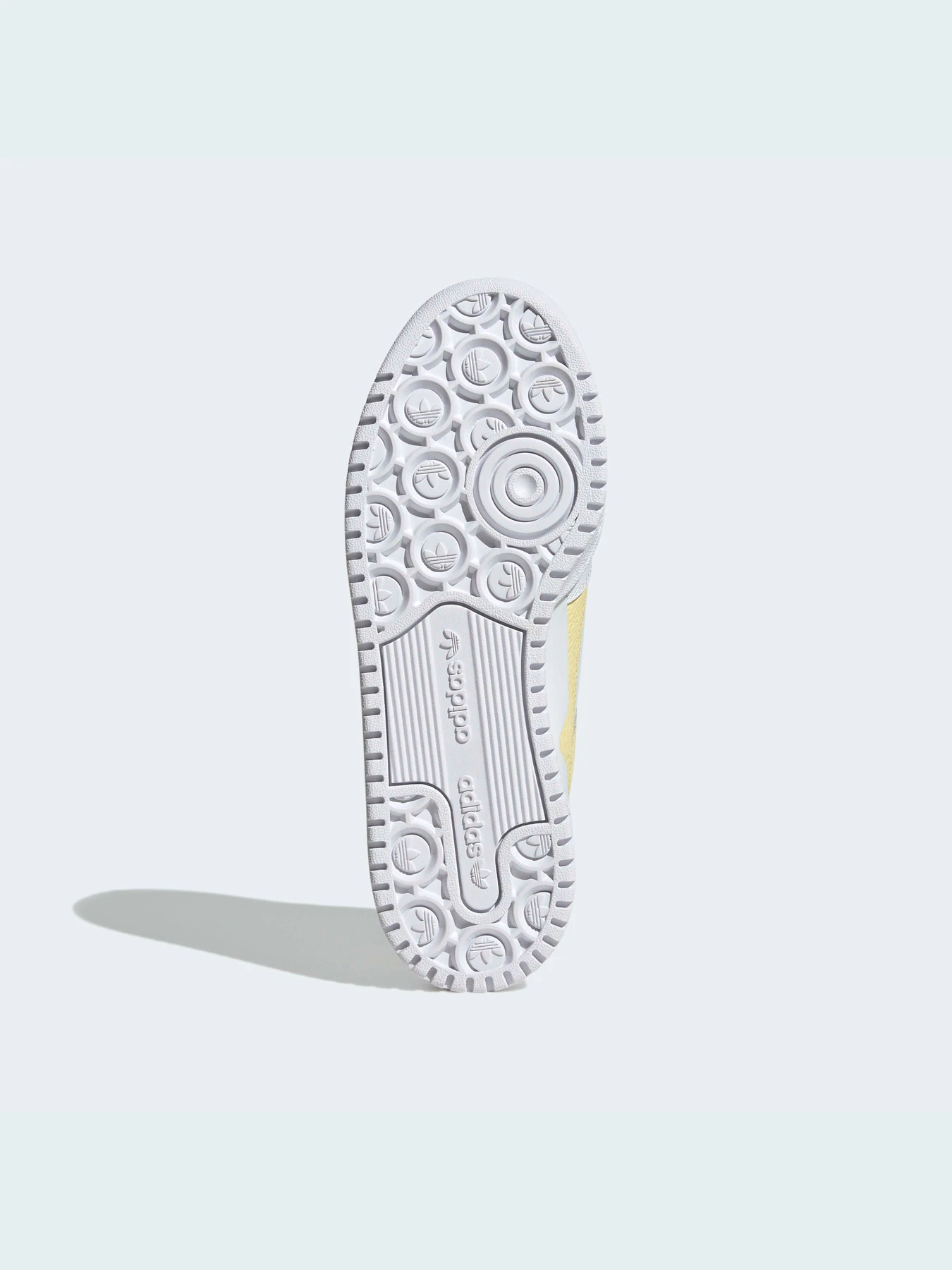 Кроссовки Adidas Forum модель GY6986 Кроссовки Adidas Forum модель GY6986 Фото
