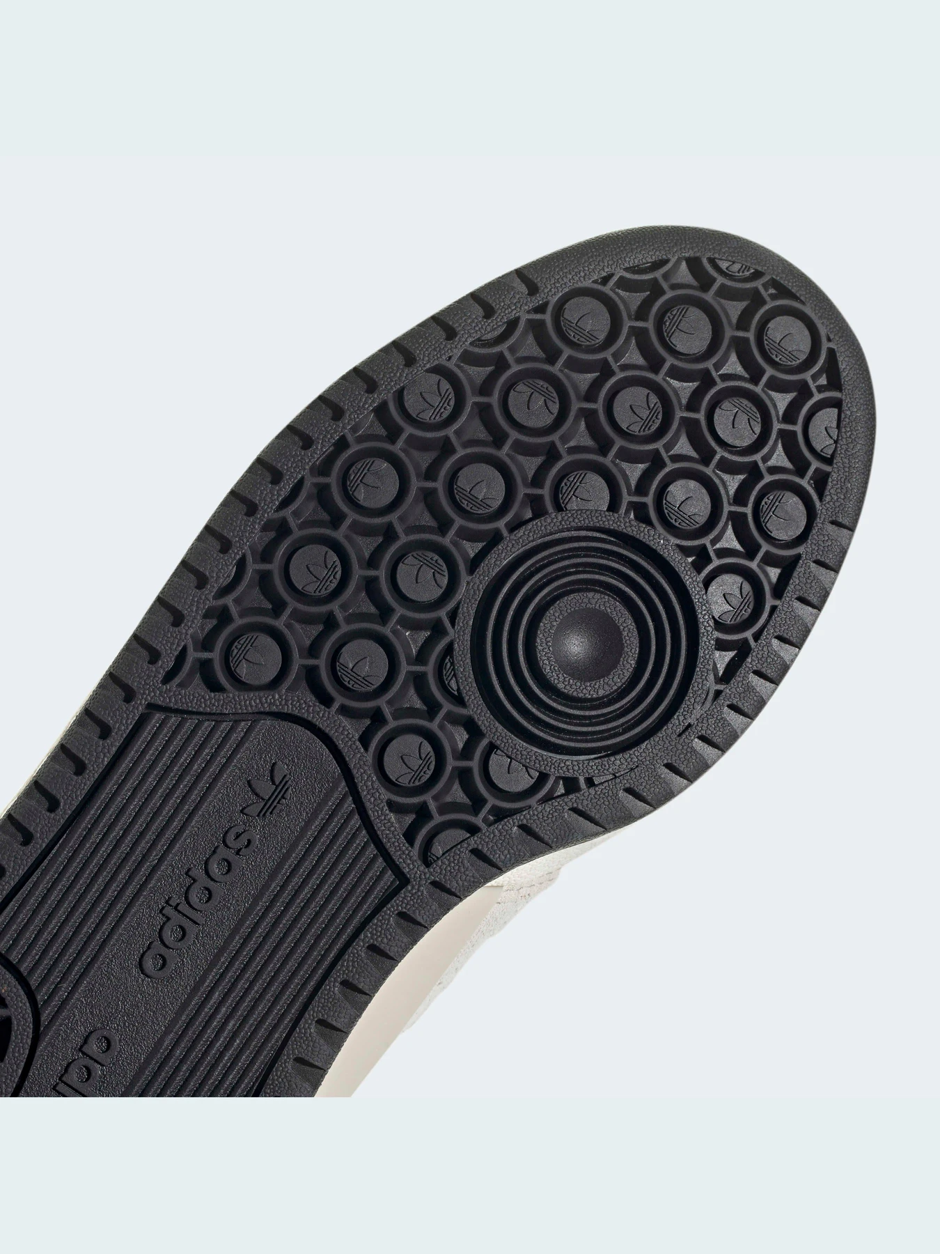Кроссовки Adidas Forum модель GZ5045 Фото