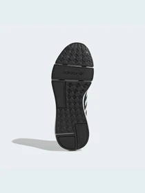 Кроссовки Adidas Swift модель GZ3496 Фото