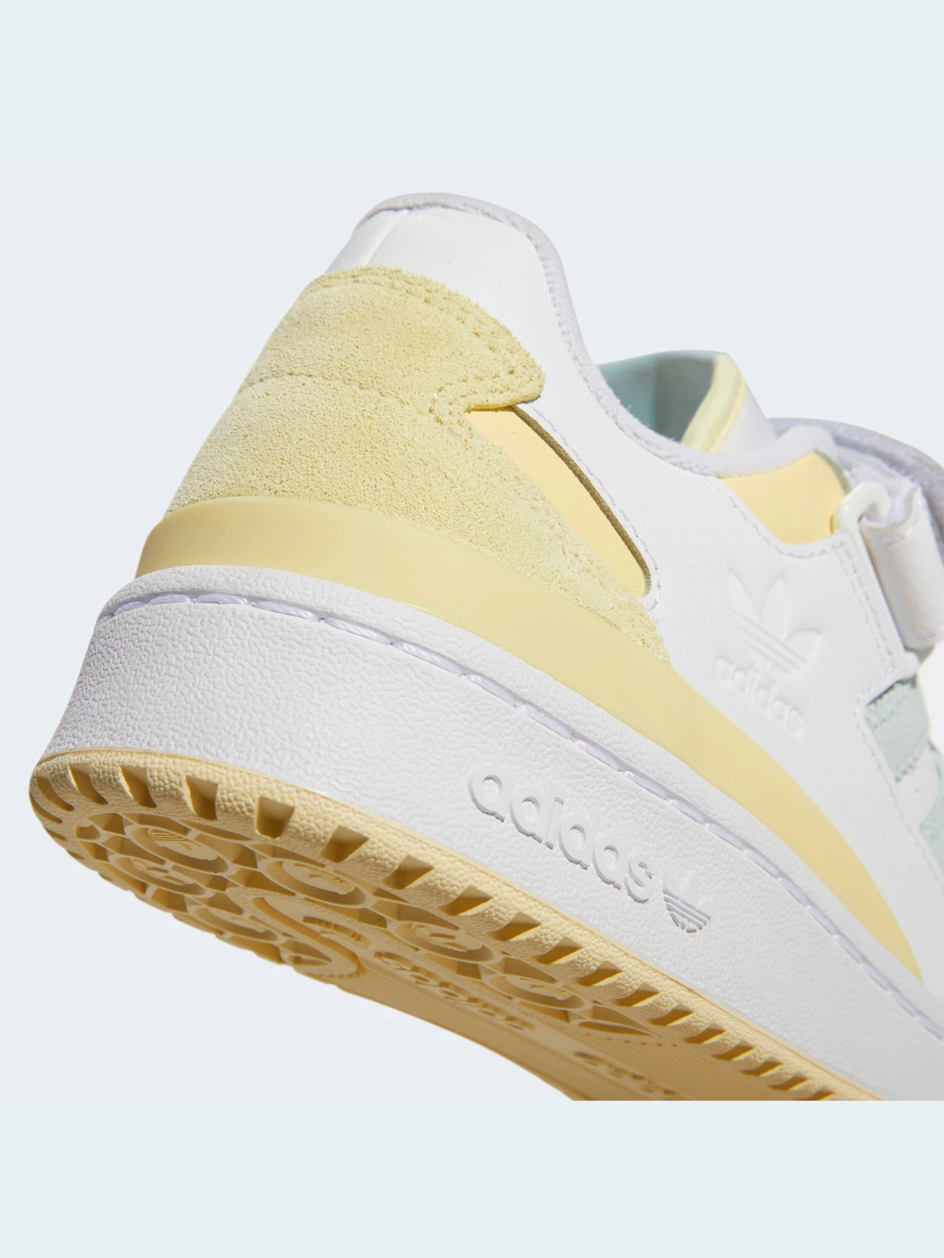 Кроссовки Adidas Forum модель GX7075 Кроссовки Adidas Forum модель GX7075 Фото