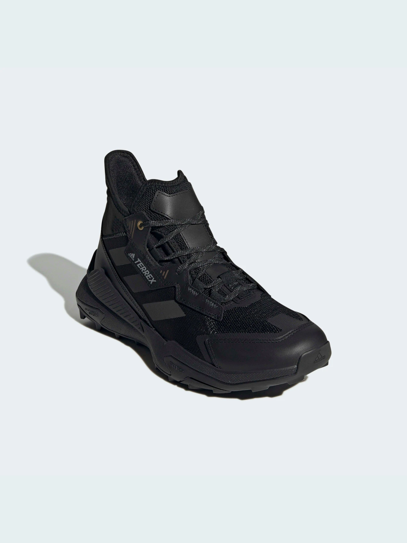 Кроссовки Adidas модель GZ3025 Кроссовки Adidas модель GZ3025 Фото