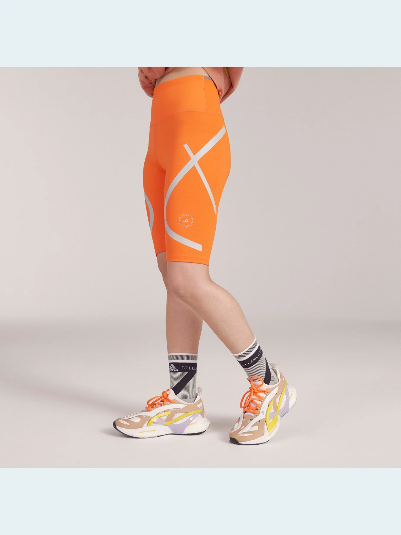 Шорти Adidas модель HT5015 Шорти Adidas модель HT5015 Фото