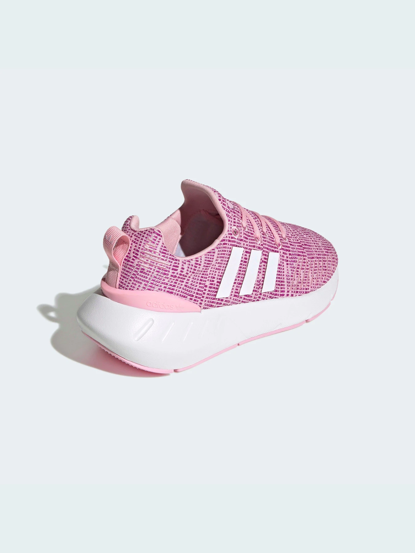 Кросівки Adidas Swift модель GW8177 Кросівки Adidas Swift модель GW8177 Фото