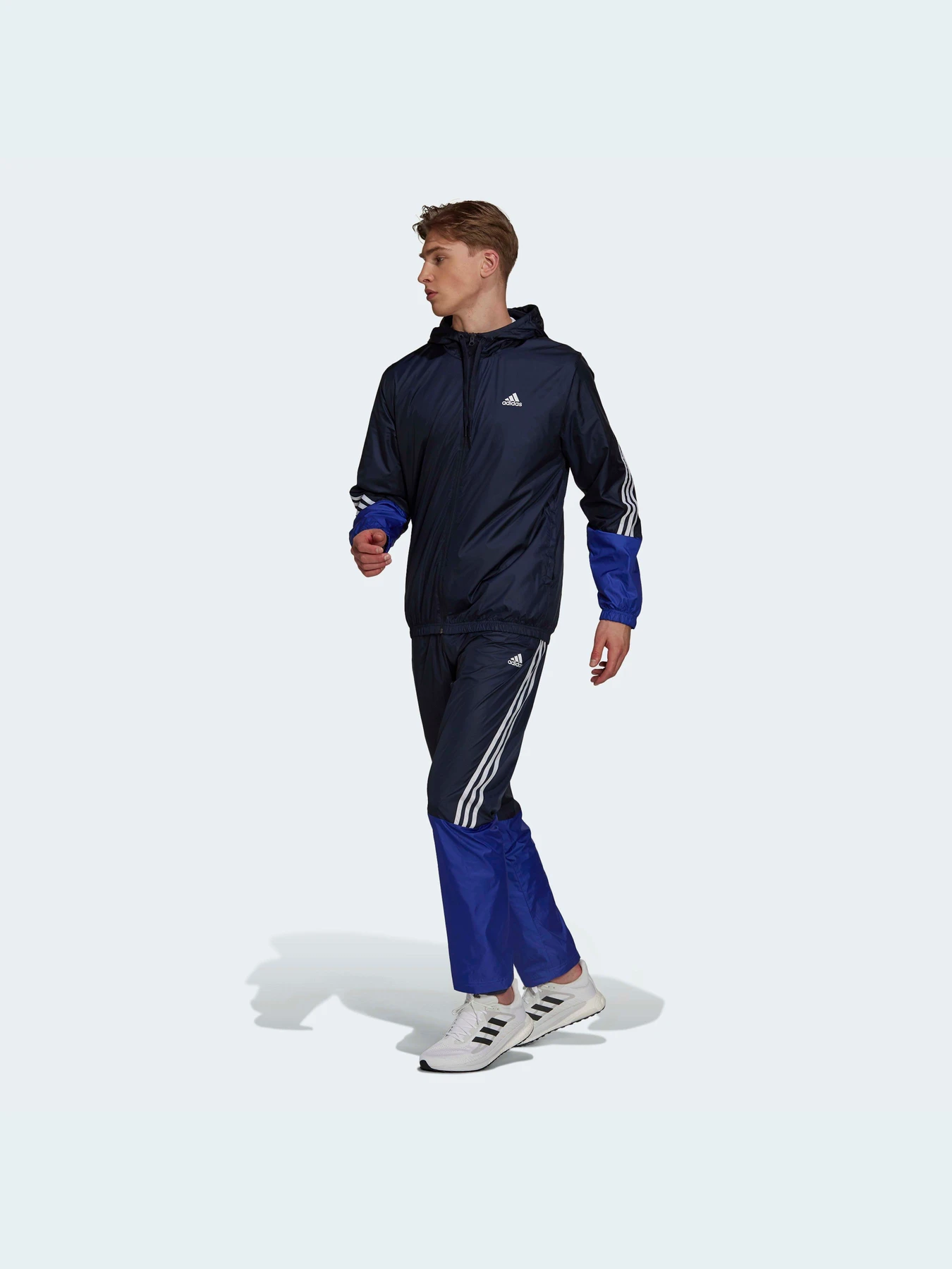 Костюми Adidas модель H15581 Костюми Adidas модель H15581 Фото