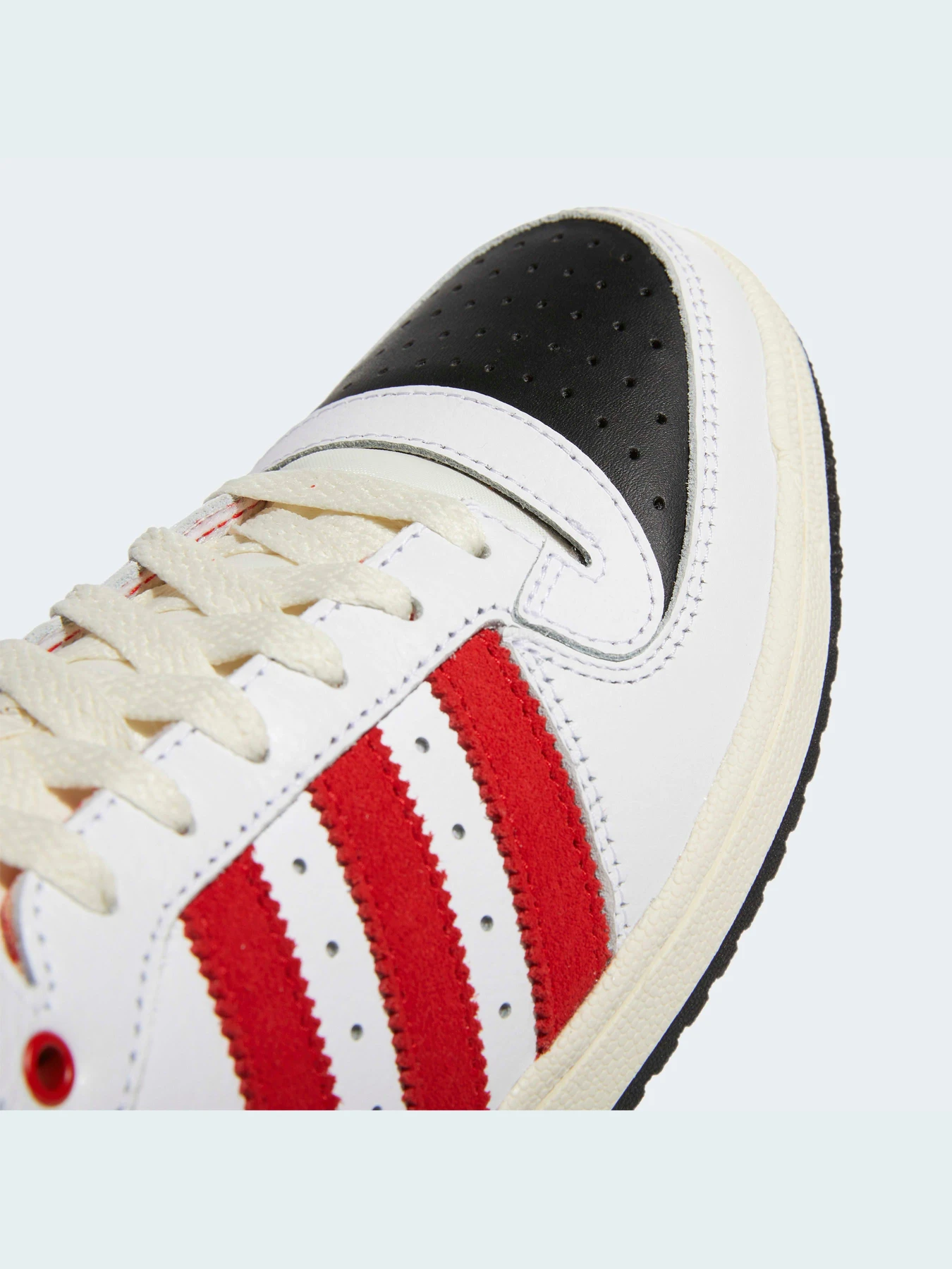 Кроссовки Adidas модель GV6628 Кроссовки Adidas модель GV6628 Фото