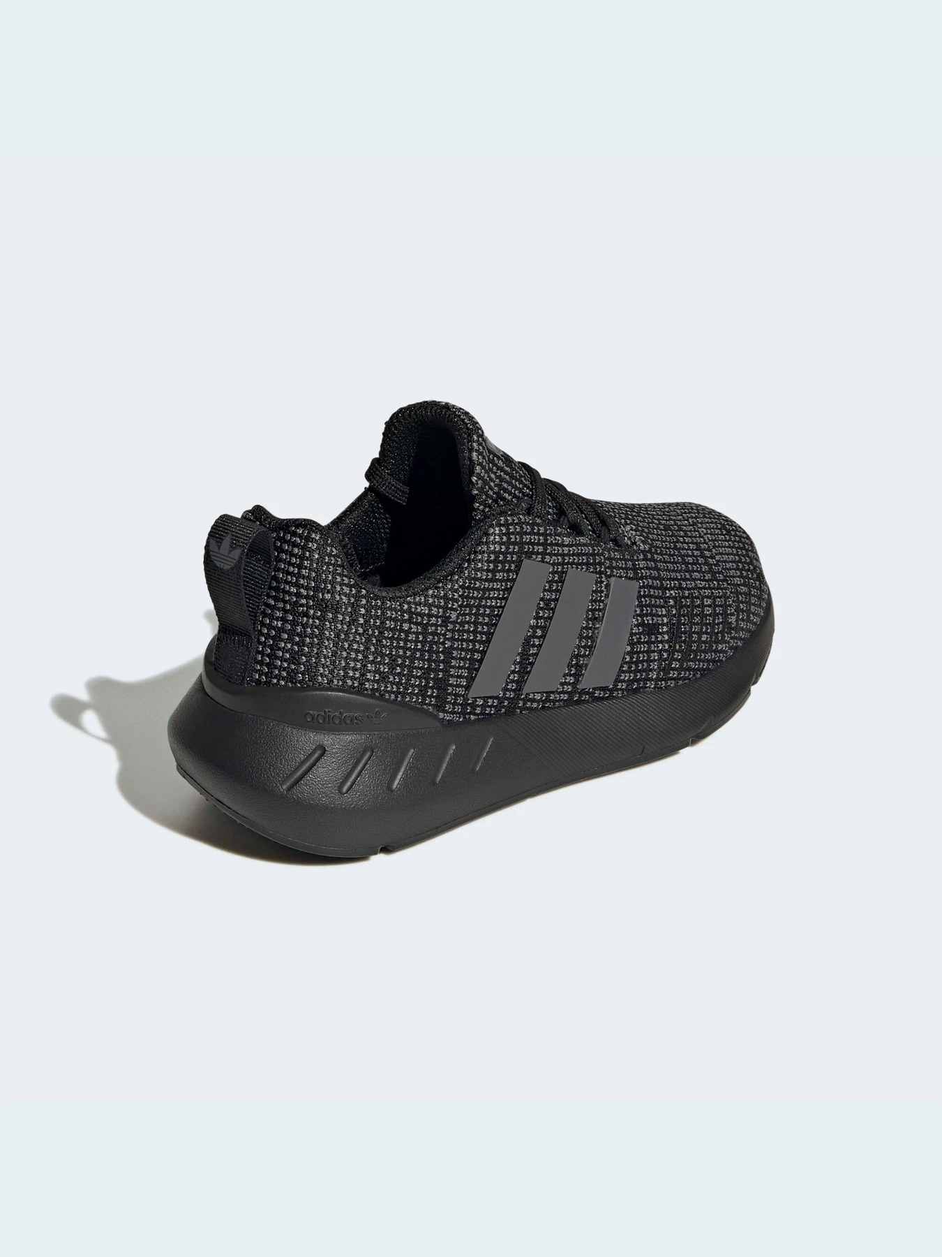 Кроссовки Adidas Swift модель GY3008 Фото