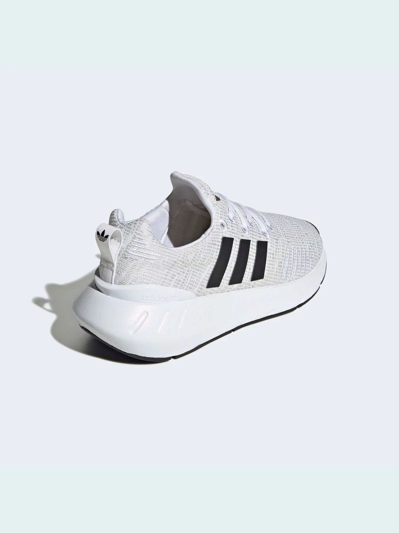 Кросівки Adidas Swift модель GW8179 Кросівки Adidas Swift модель GW8179 Фото