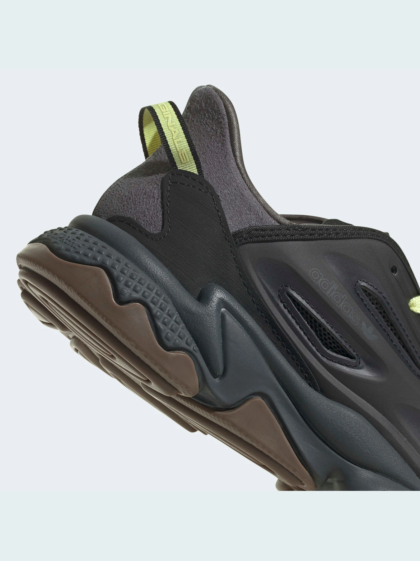 Кроссовки Adidas Ozweego модель H04235 Фото