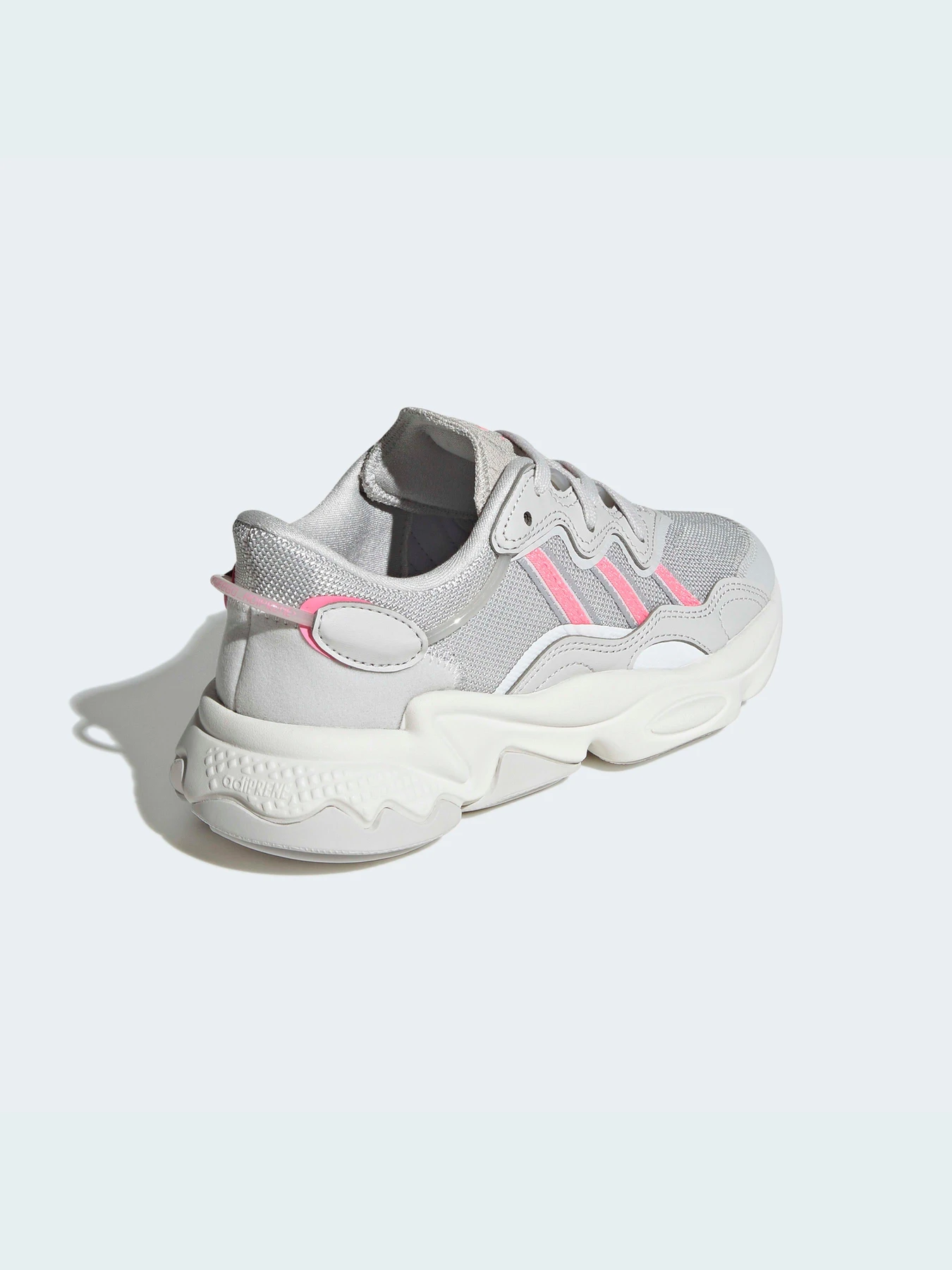 Кроссовки Adidas Ozweego модель GV8893 Кроссовки Adidas Ozweego модель GV8893 Фото