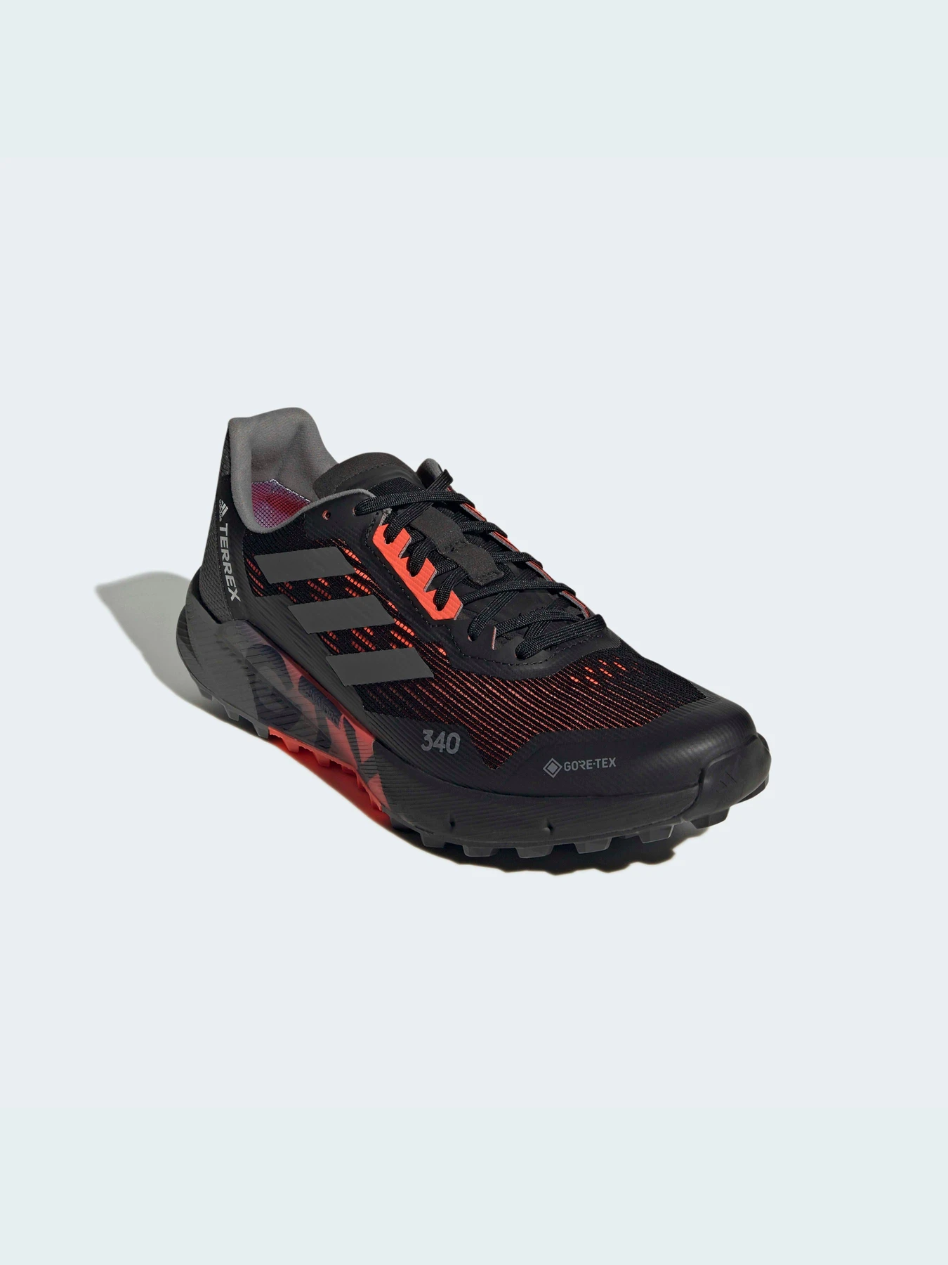 Кроссовки Adidas модель H03183 Кроссовки Adidas модель H03183 Фото
