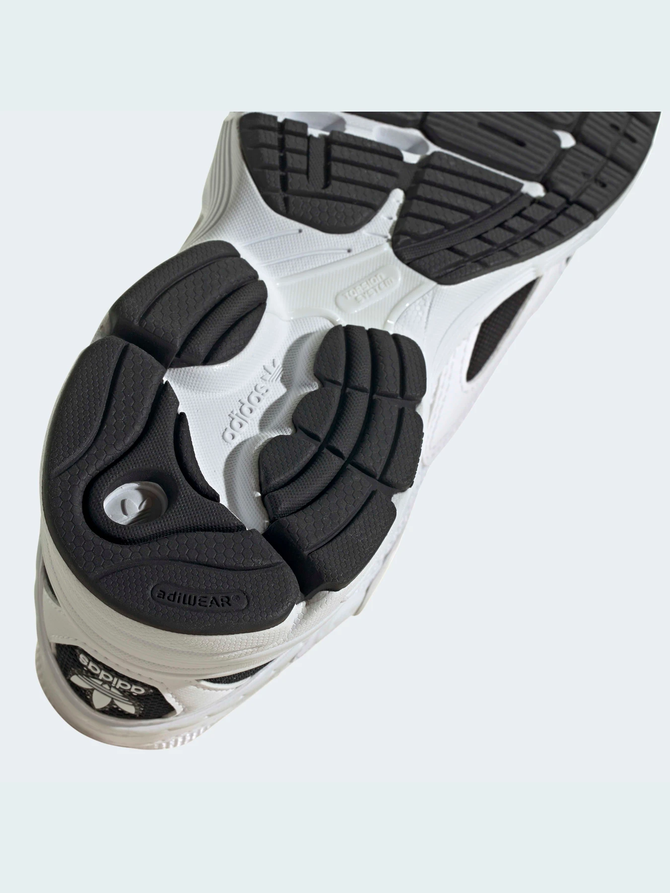 Кроссовки Adidas Astir модель HR0780 Кроссовки Adidas Astir модель HR0780 Фото