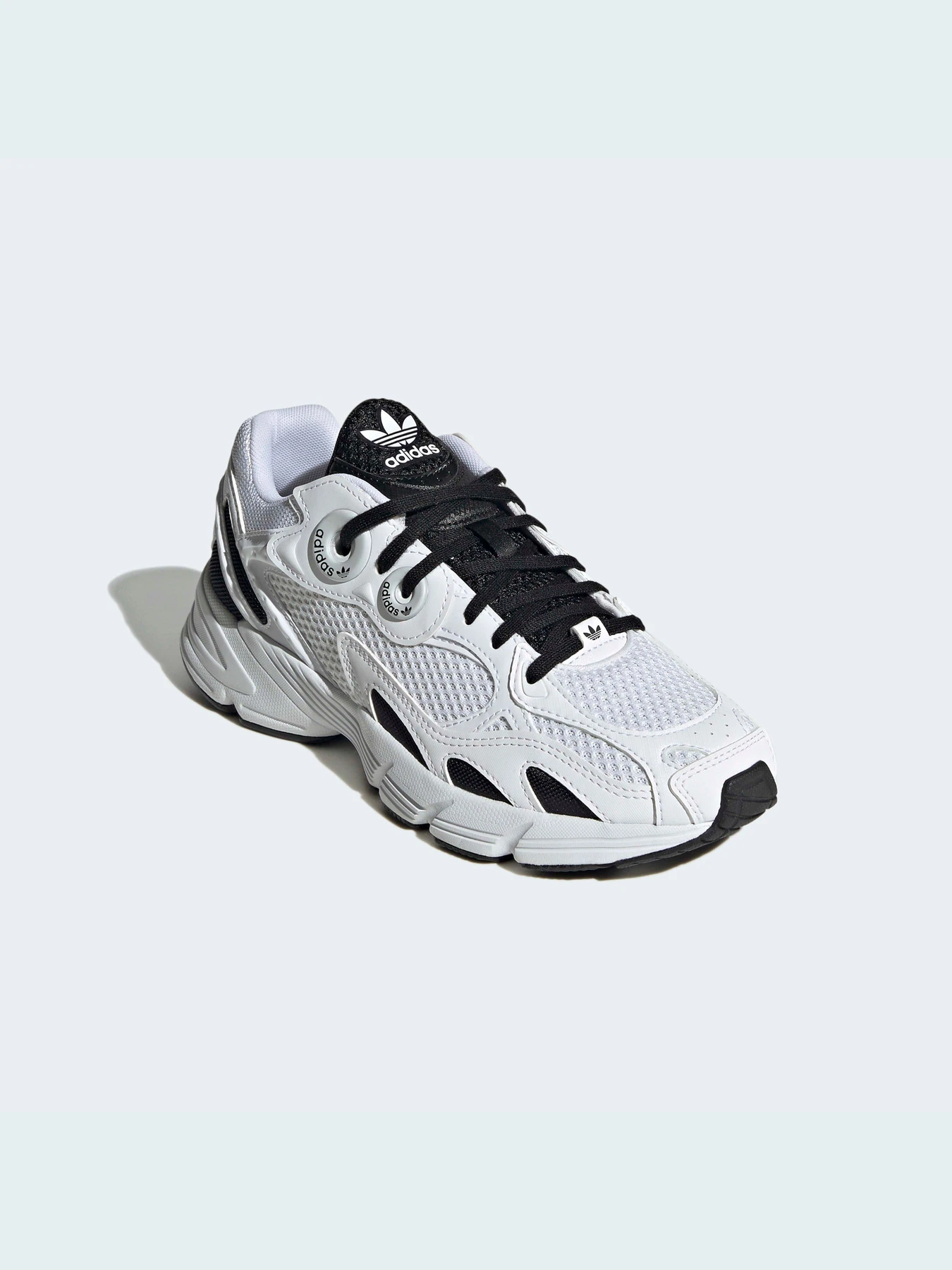 Кроссовки Adidas Astir модель HR0780 Кроссовки Adidas Astir модель HR0780 Фото