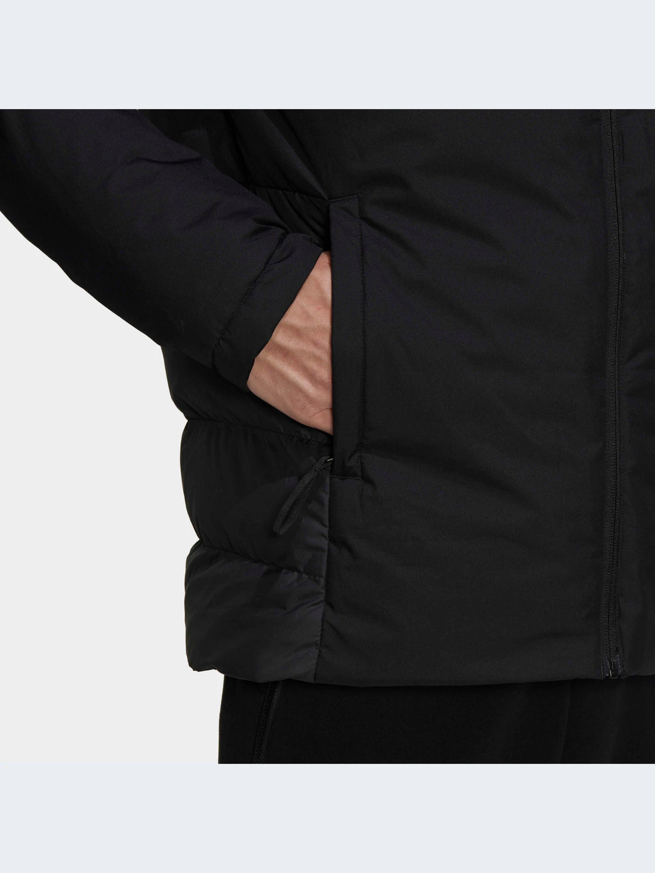 Куртки та дублянки Adidas модель HG6017 Куртки та дублянки Adidas модель HG6017 Фото