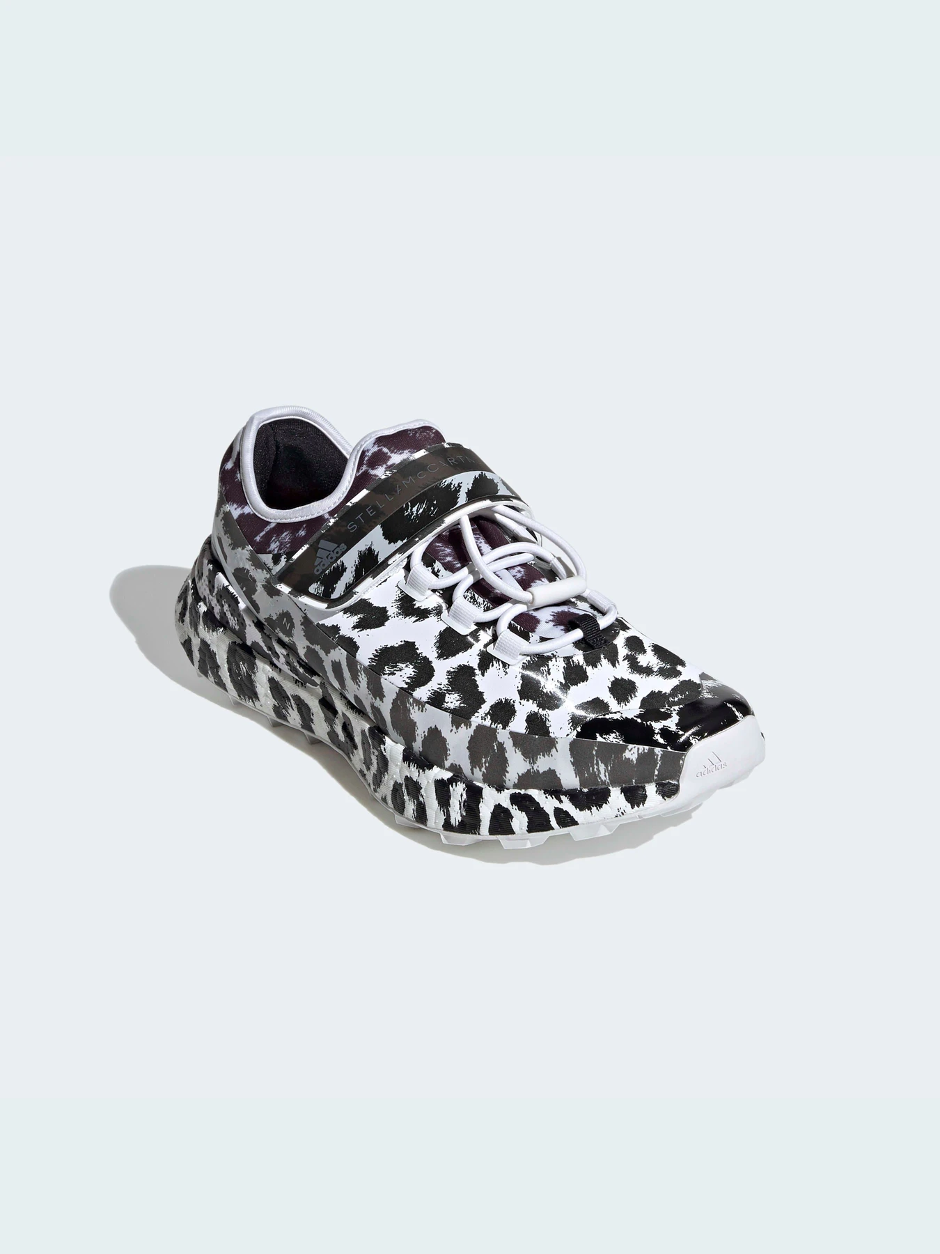 Кроссовки Adidas модель FV7461 Кроссовки Adidas модель FV7461 Фото