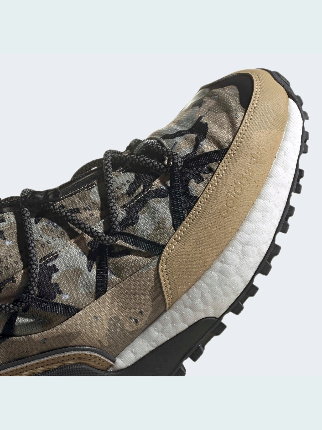 Кроссовки Adidas модель H05319 Кроссовки Adidas модель H05319 Фото