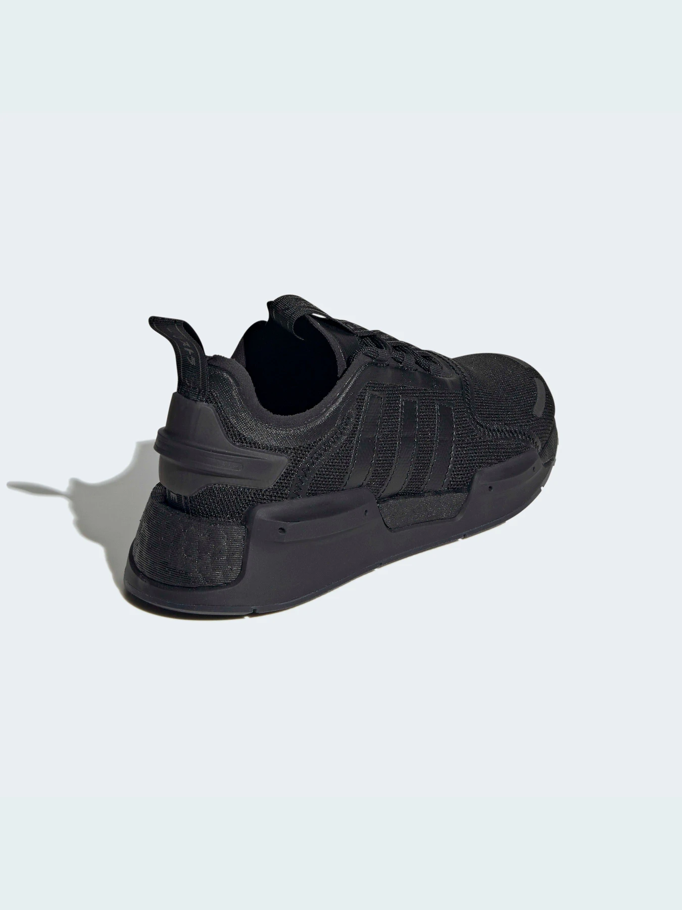 Кроссовки Adidas NMD модель GX5683 Кроссовки Adidas NMD модель GX5683 Фото