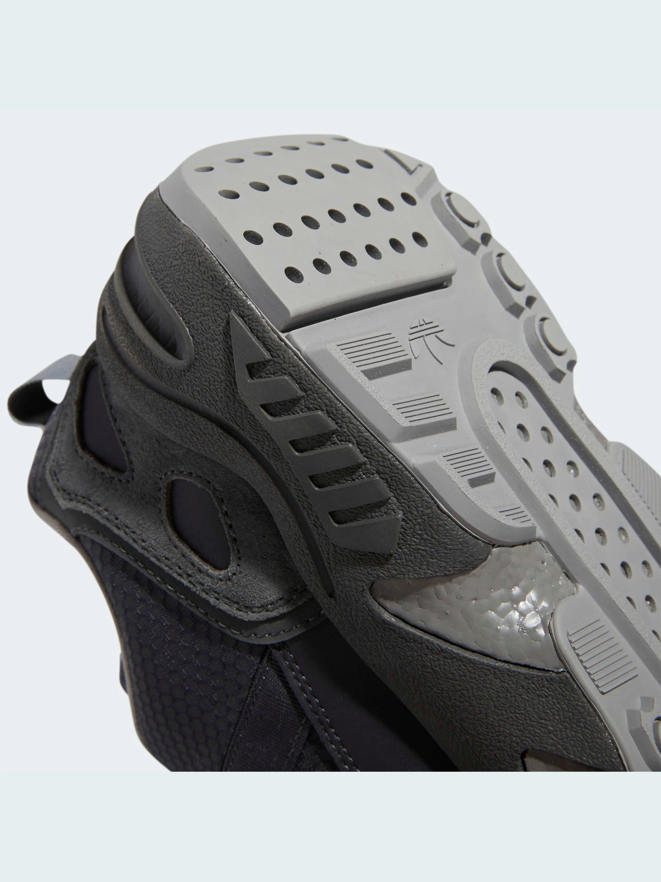 Кроссовки Adidas ZX модель GY6696 Кроссовки Adidas ZX модель GY6696 Фото