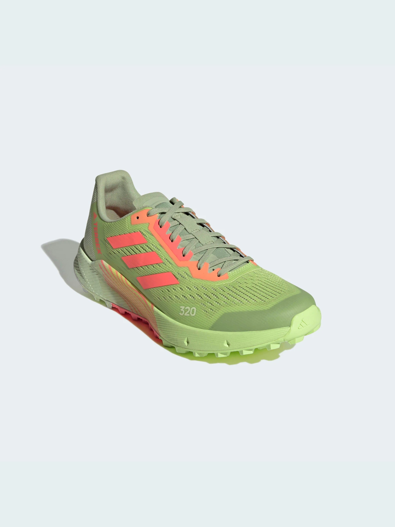 Кроссовки Adidas модель H06575 Фото